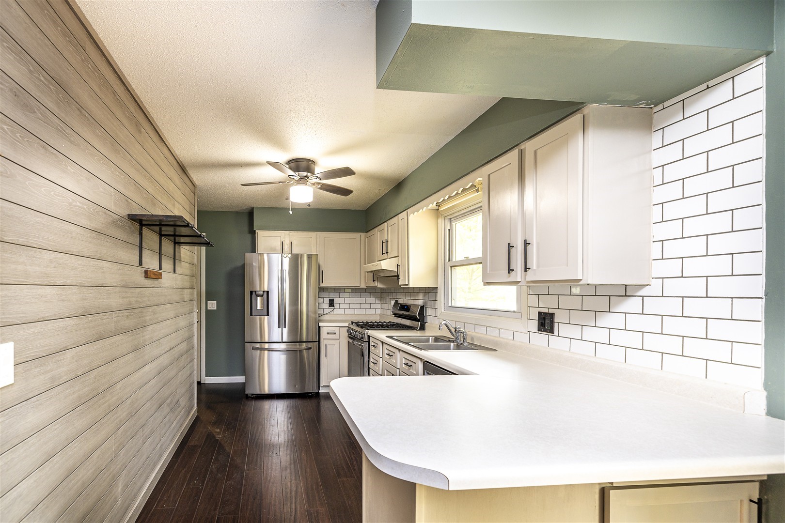 150 Scott Street Property Photo 5