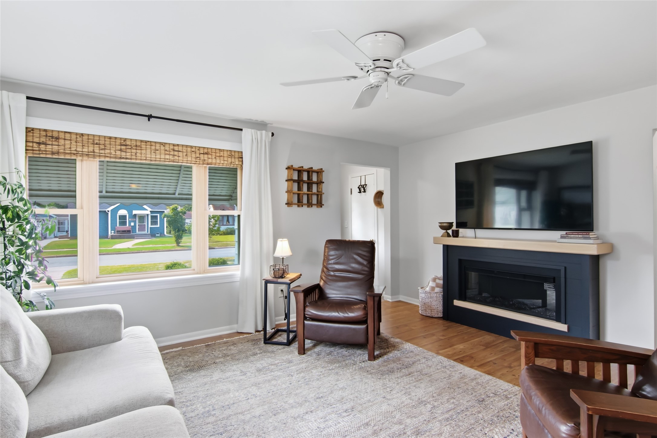 1810 Lyndale Avenue Property Photo 4