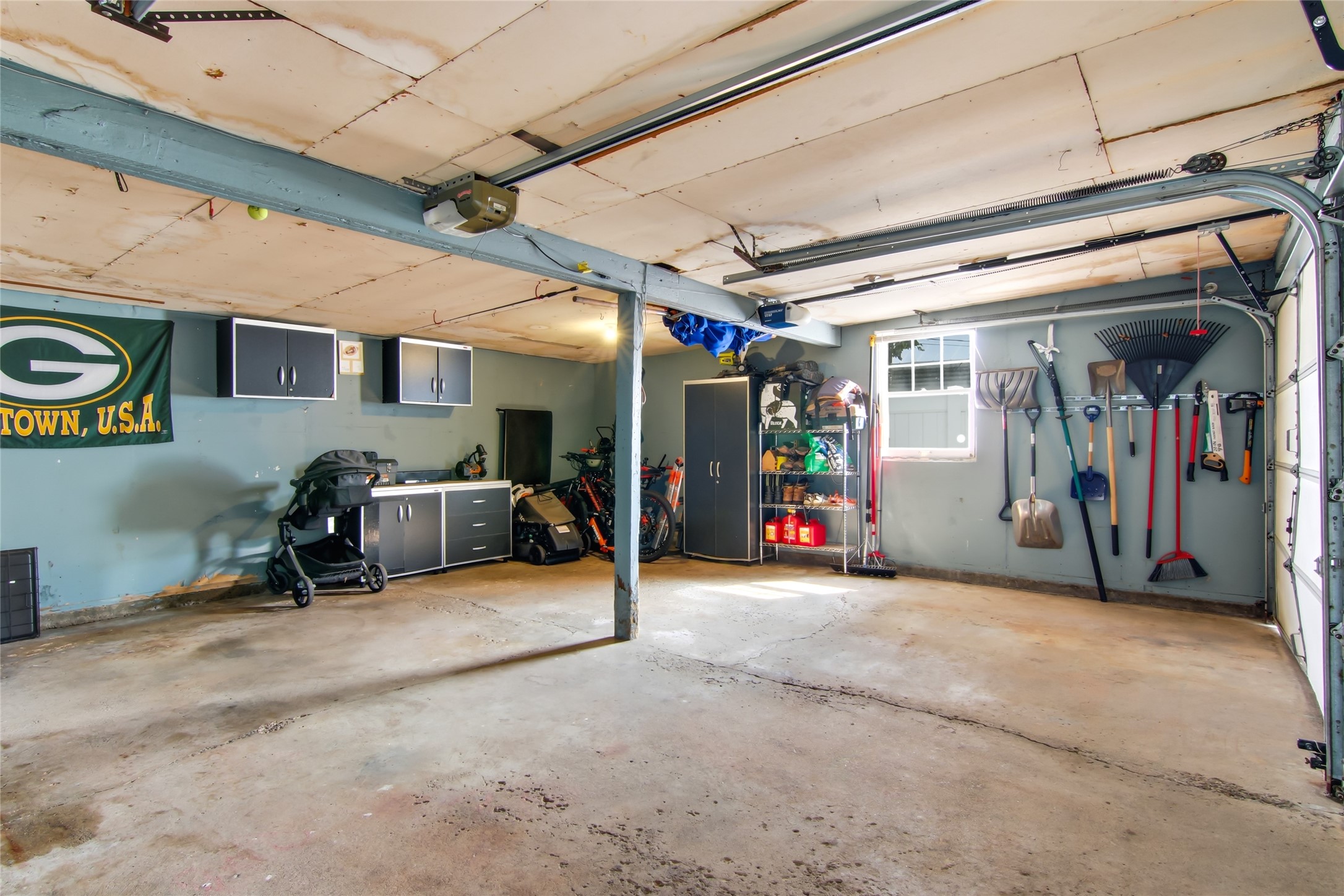 1810 Lyndale Avenue Property Photo 33