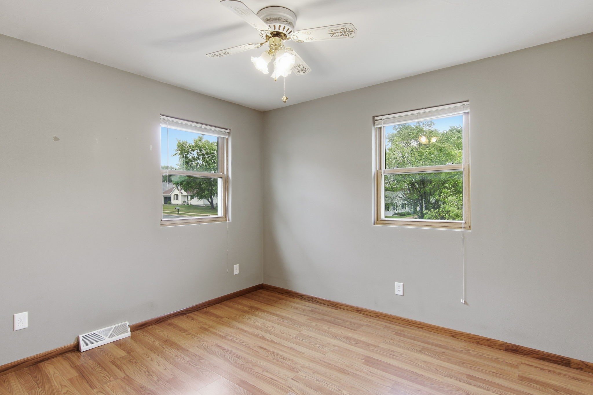 2124 Edgewood Lane Property Photo 13