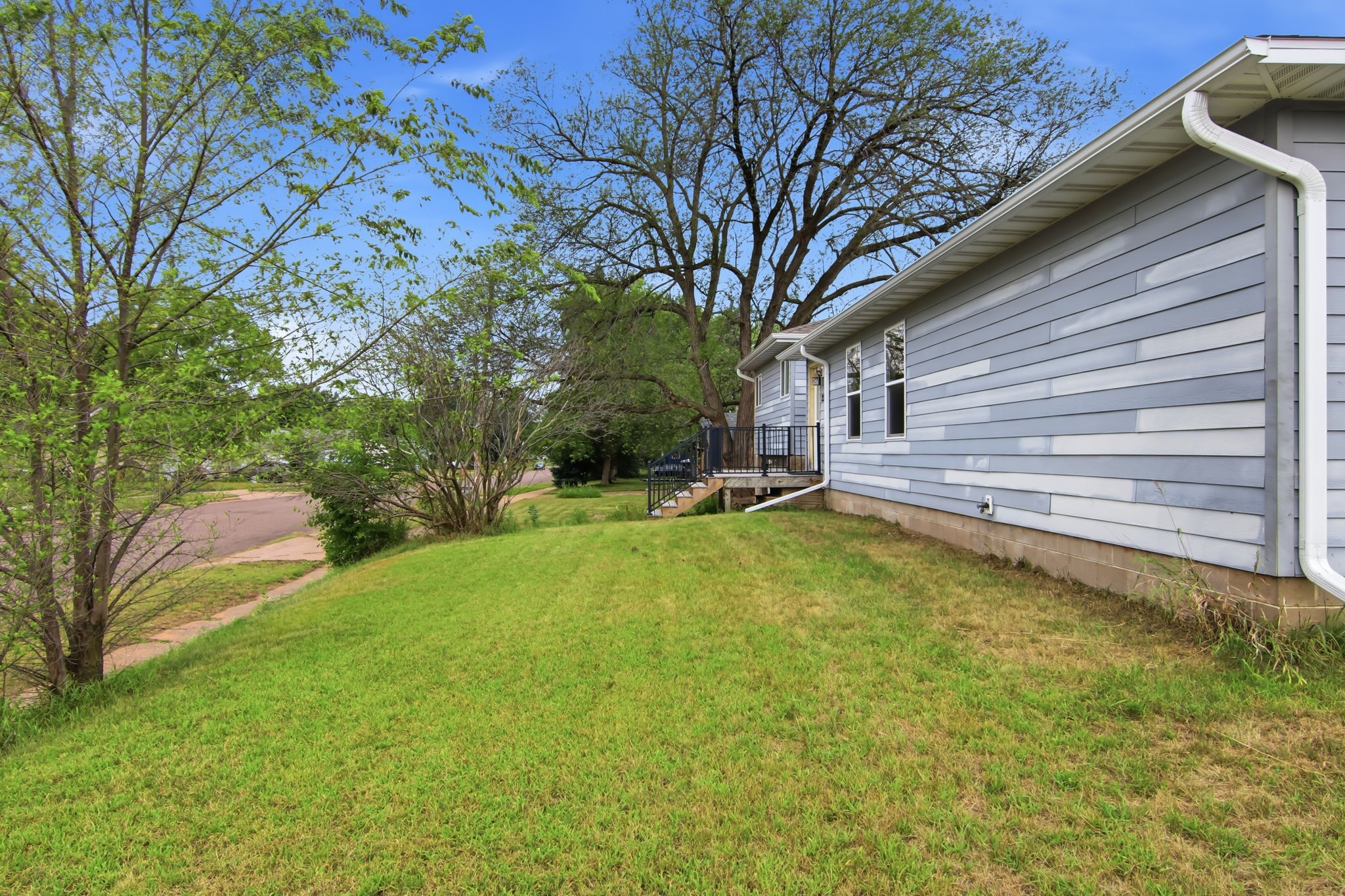 2124 Edgewood Lane Property Photo 27