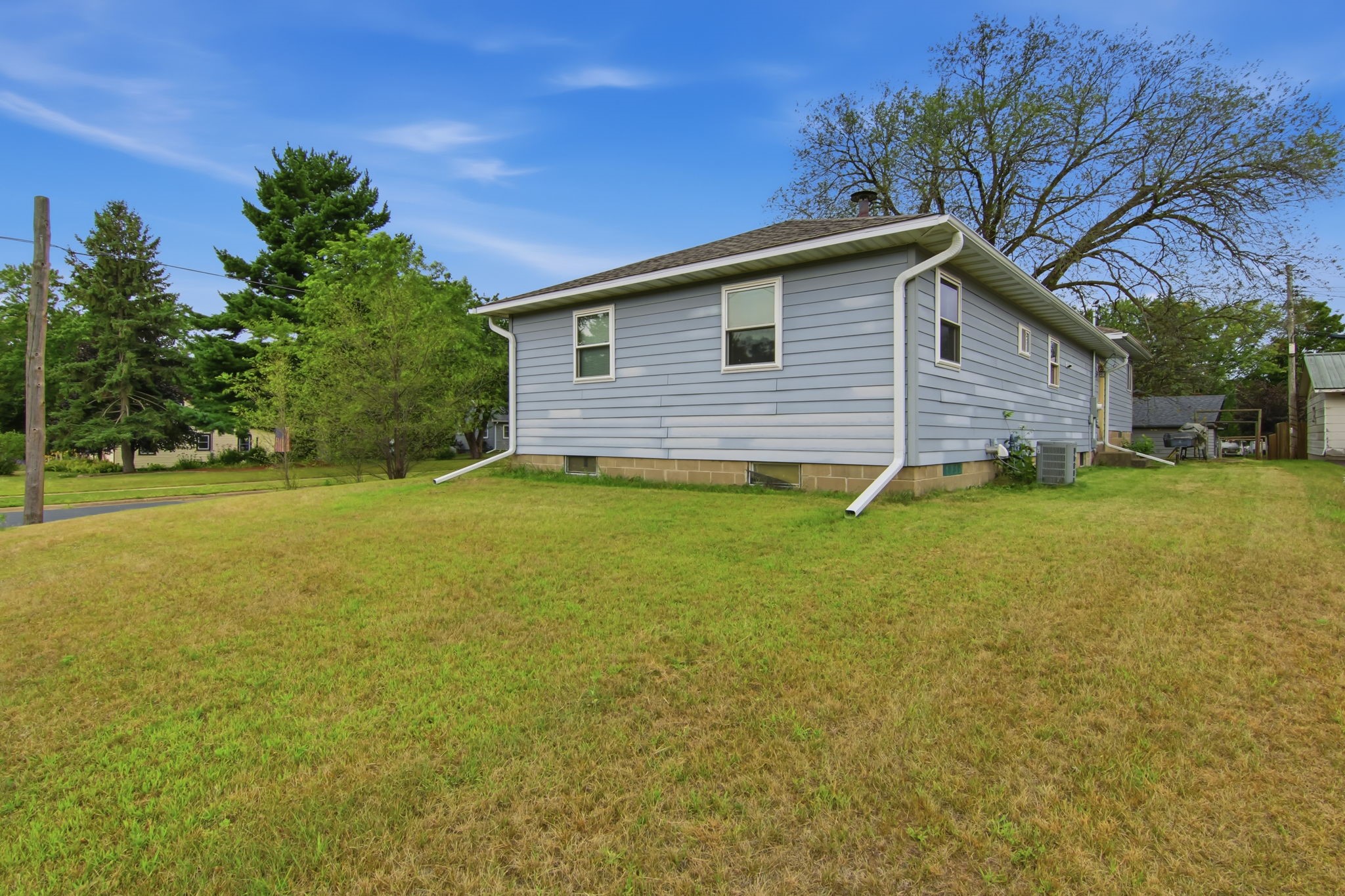 2124 Edgewood Lane Property Photo 28