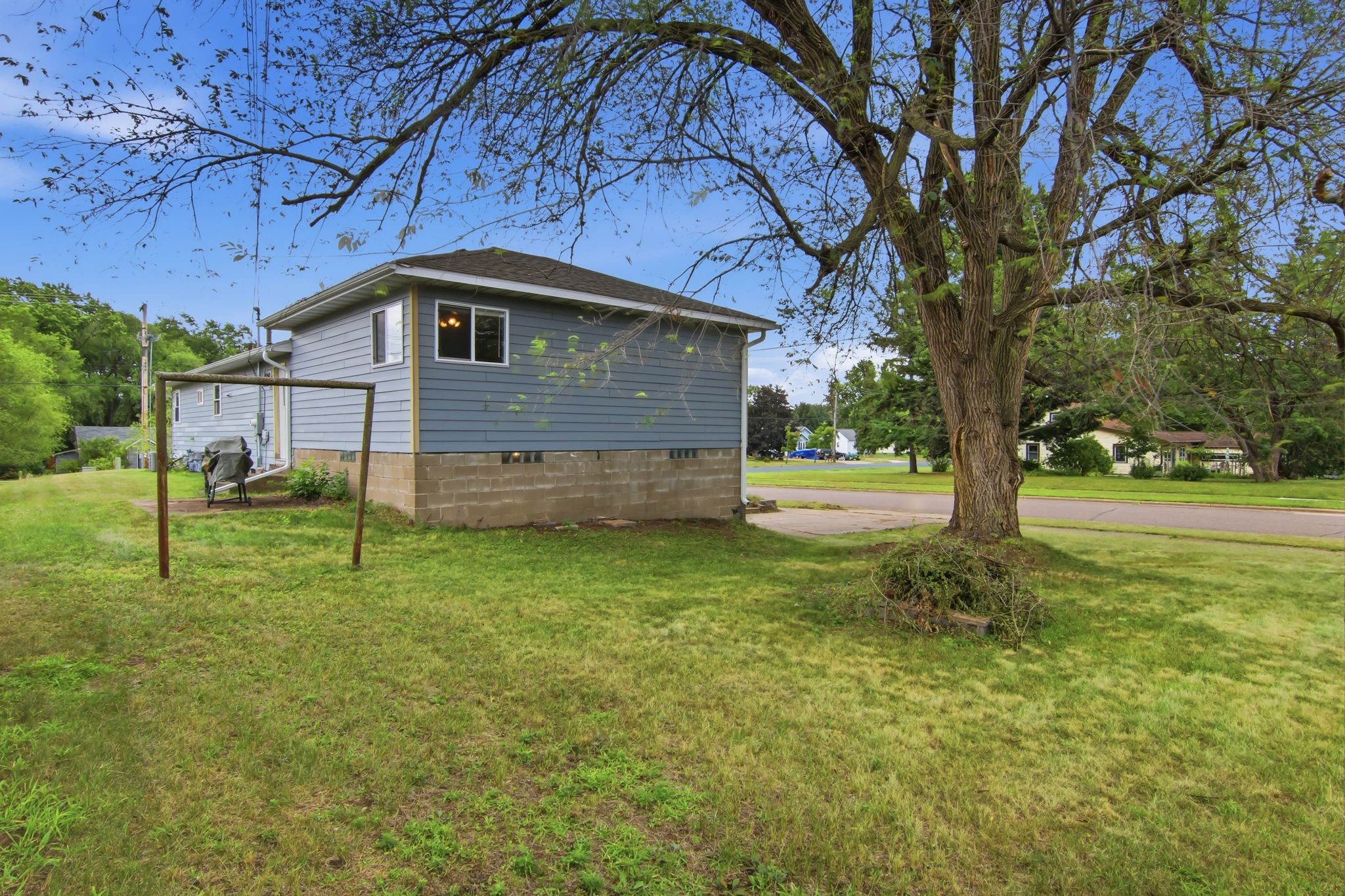 2124 Edgewood Lane Property Photo 34