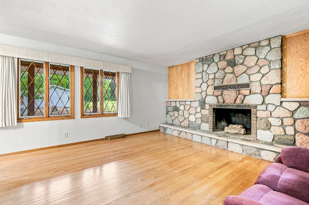E4602 479th Avenue Property Photo 7