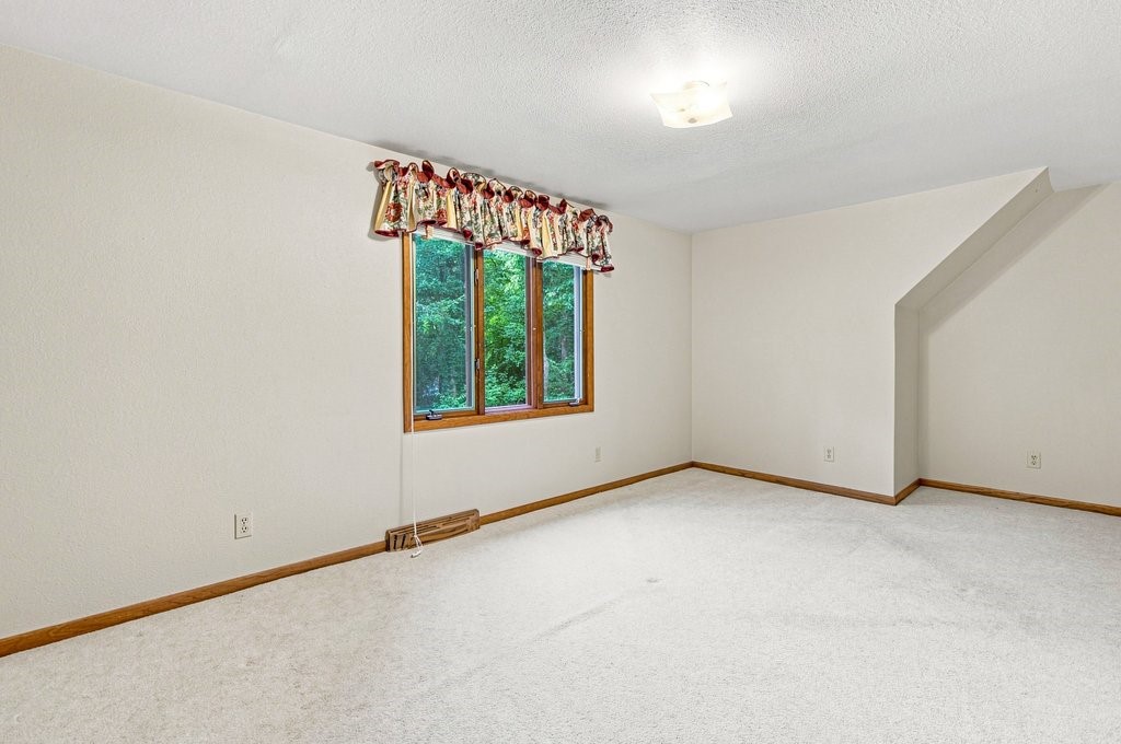 E4602 479th Avenue Property Photo 23