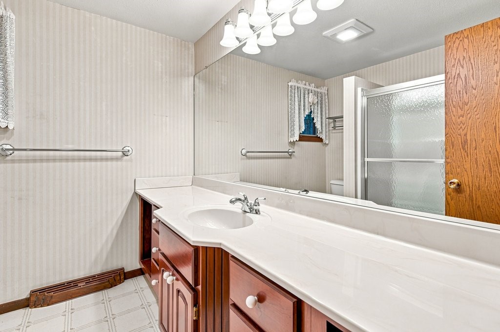 E4602 479th Avenue Property Photo 24