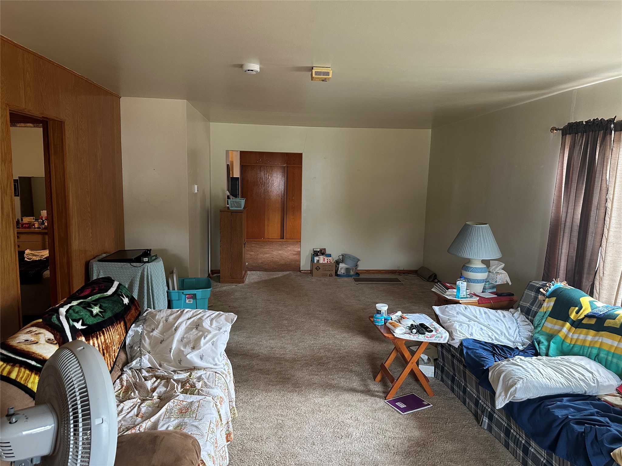 222 E Main Street Property Photo 8