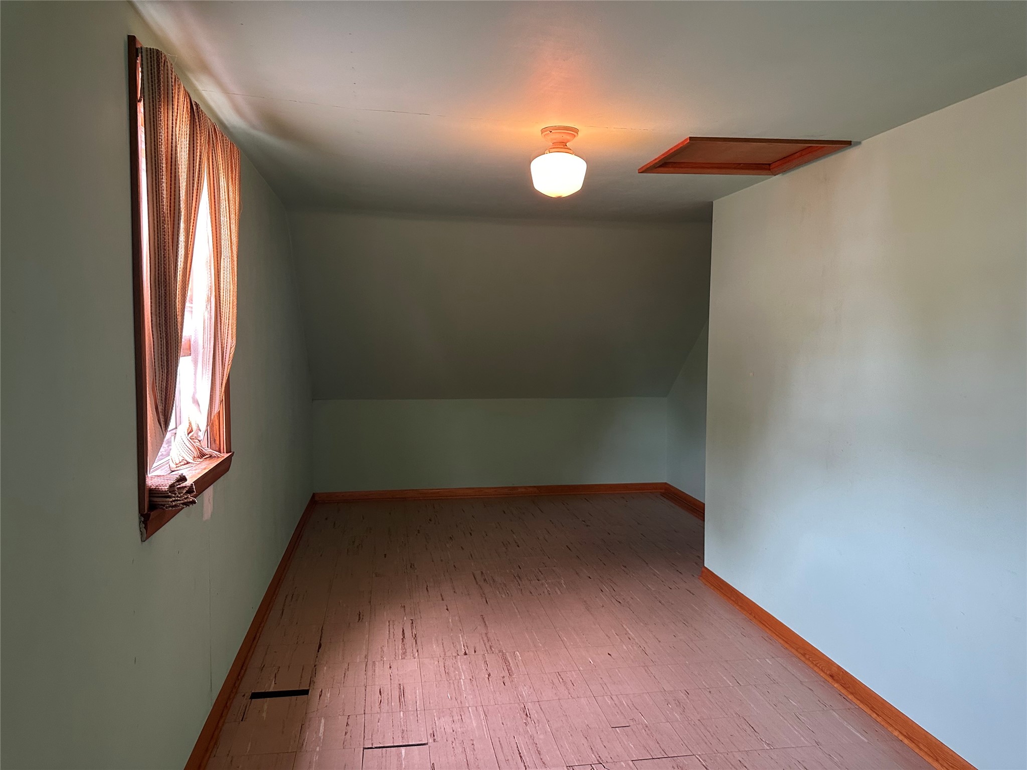 222 E Main Street Property Photo 19