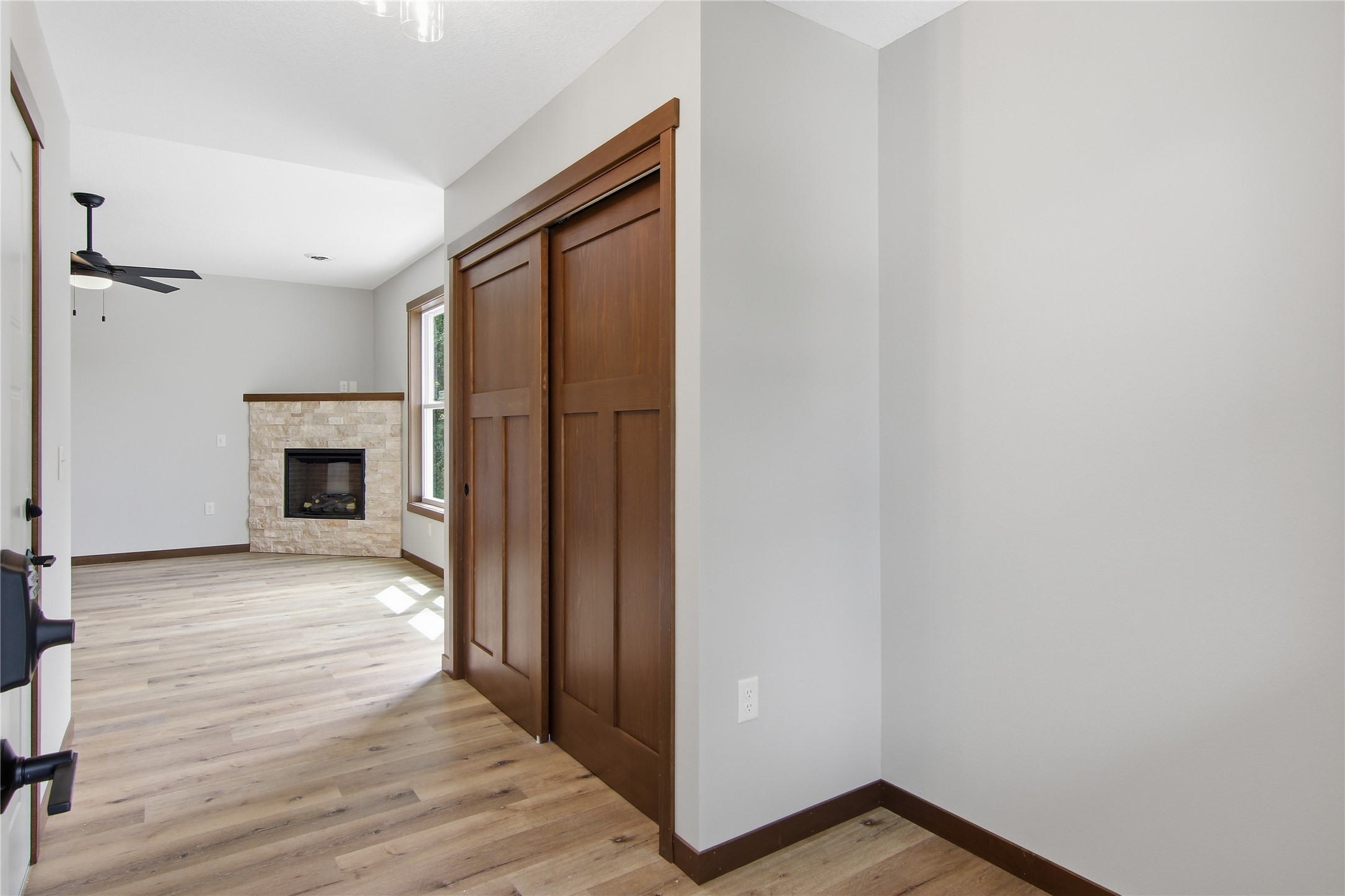 1323 Carpenter Avenue Property Photo 4