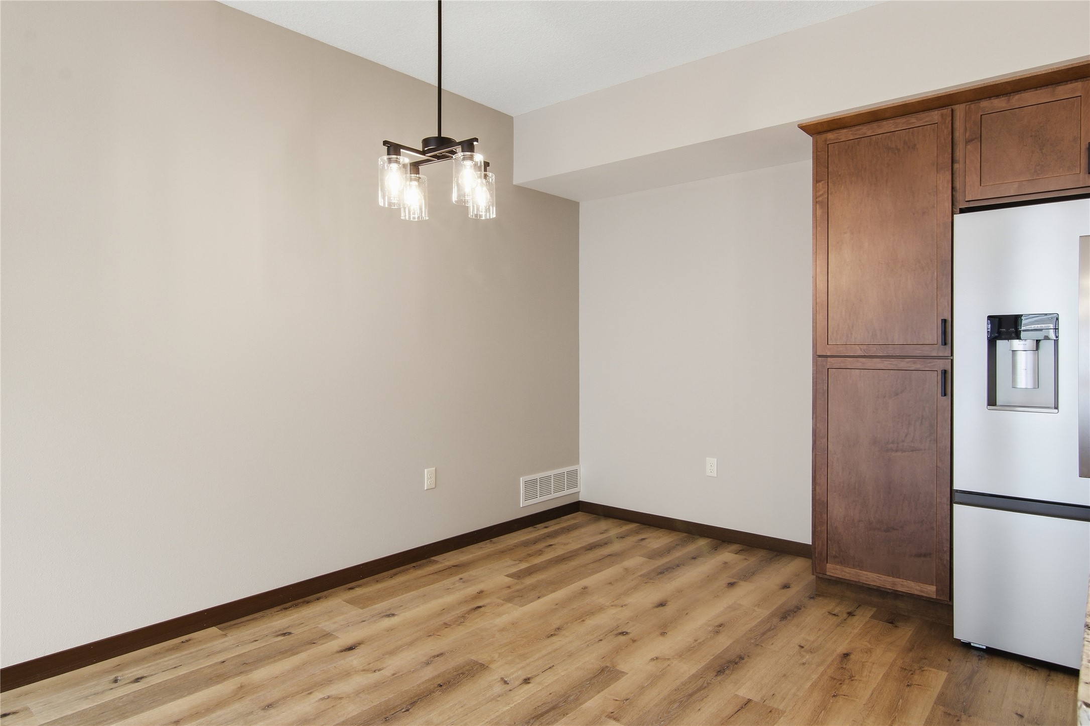1323 Carpenter Avenue Property Photo 11