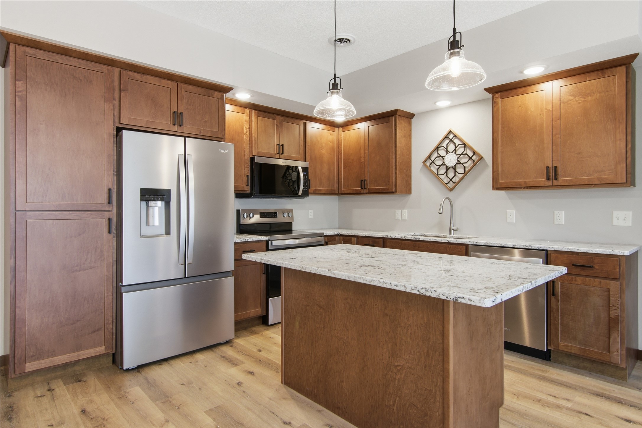 1323 Carpenter Avenue Property Photo 15