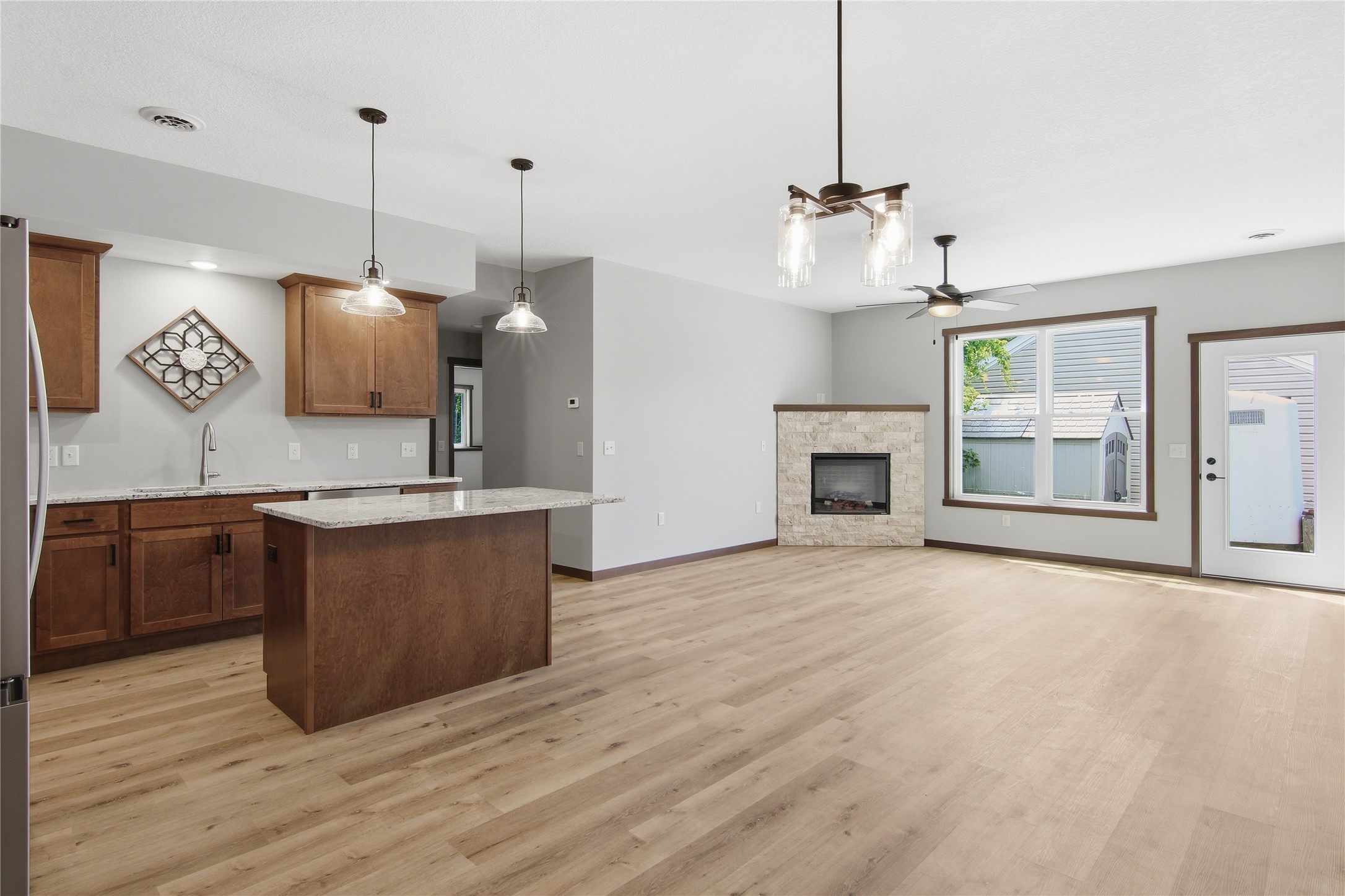 1323 Carpenter Avenue Property Photo 17