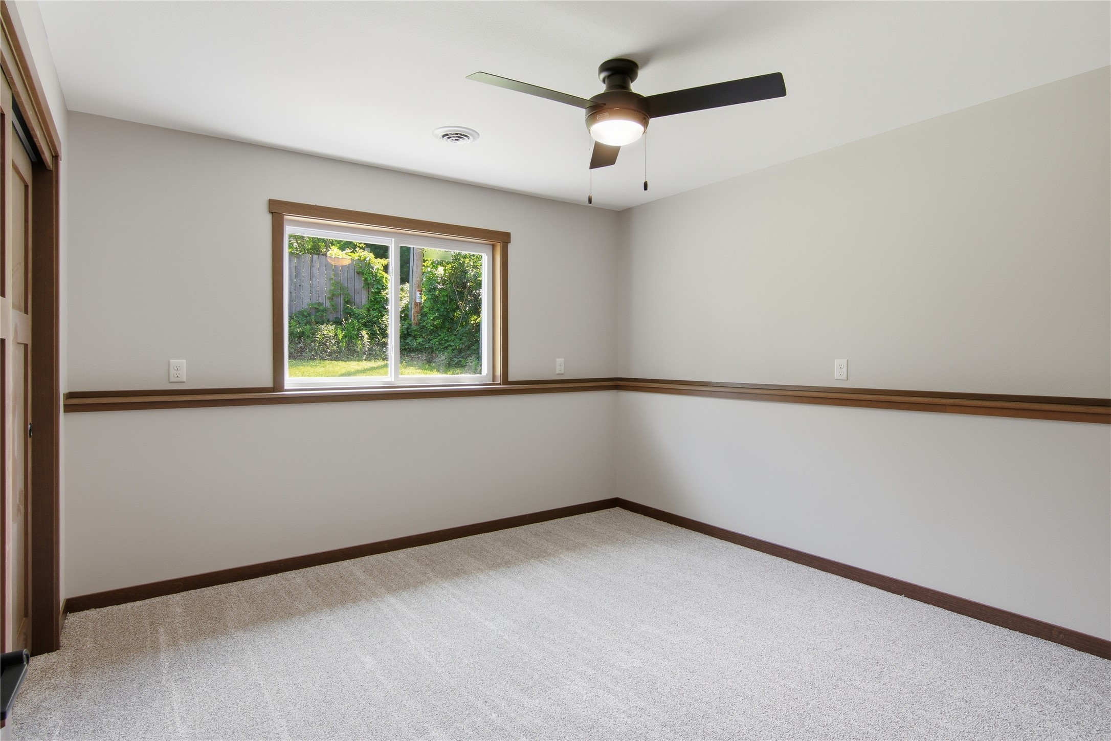 1323 Carpenter Avenue Property Photo 26