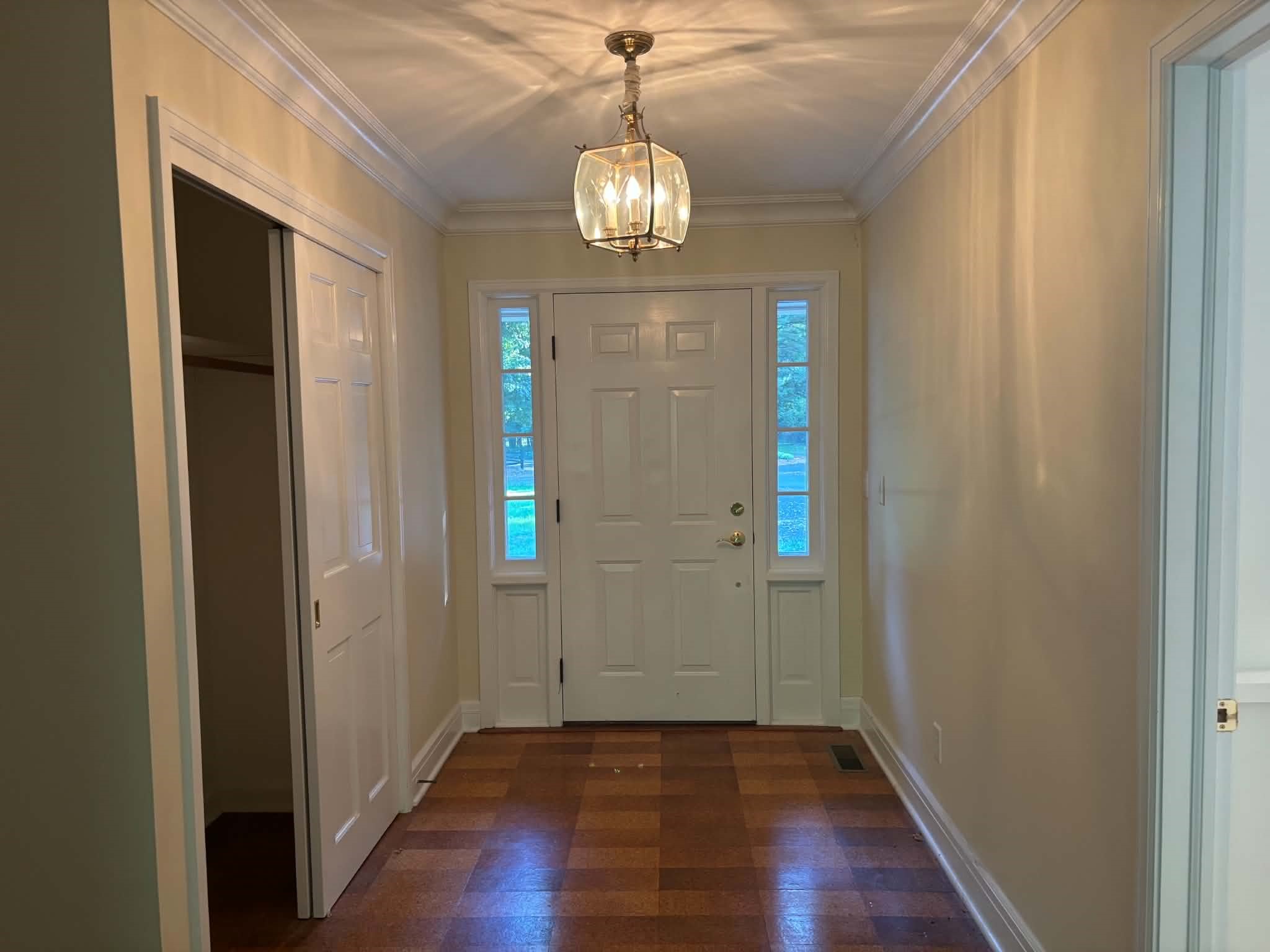 346 Heather Road Property Photo 3