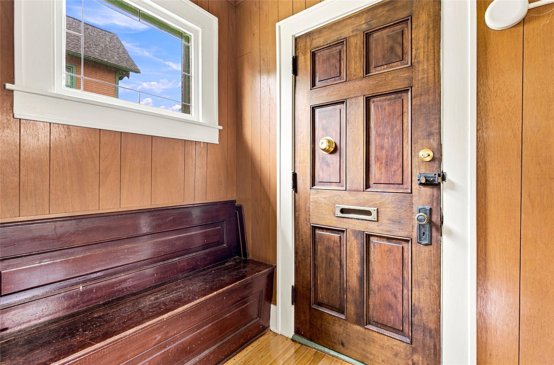 453 Summit Avenue Property Photo 2