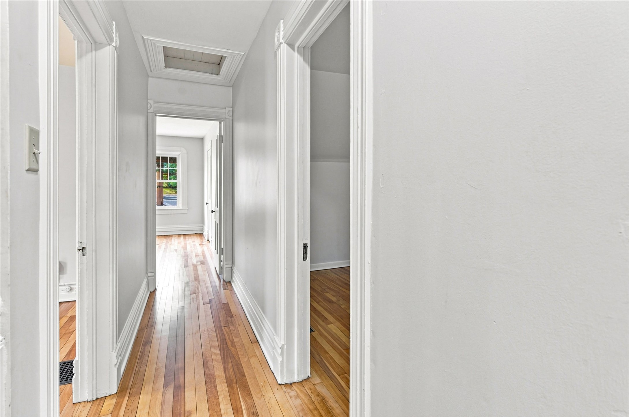 453 Summit Avenue Property Photo 18
