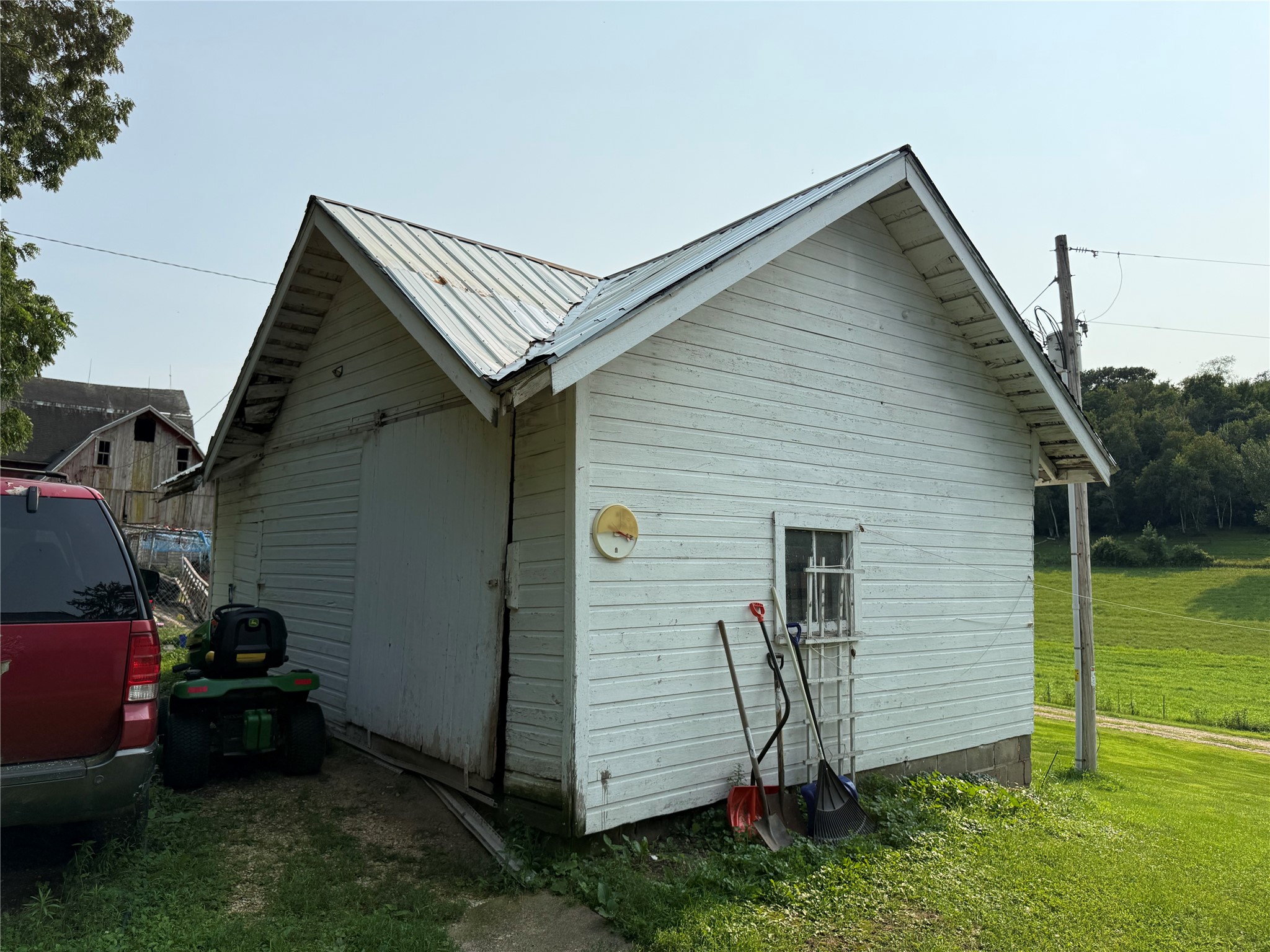 W15875 Schroeder Road Property Photo 6