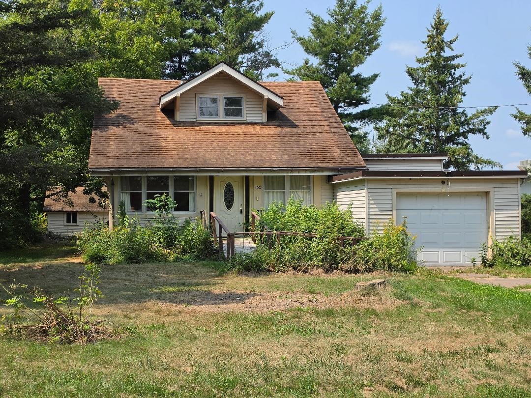 300 N Algoma Street Property Photo 1