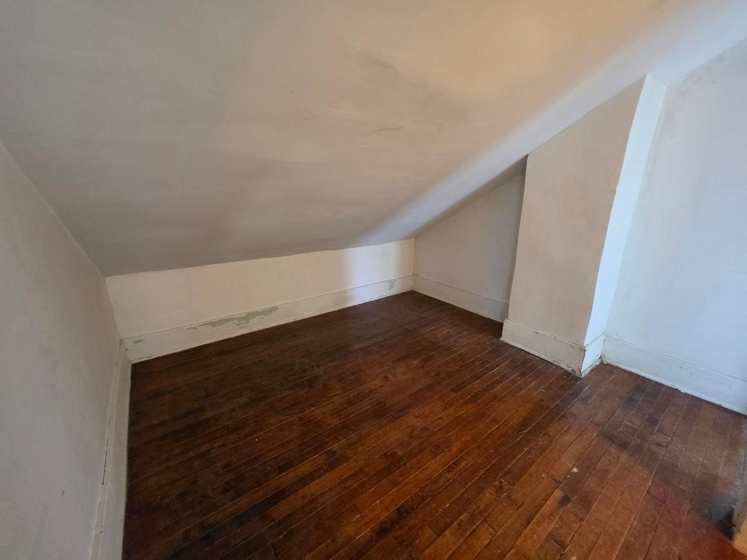 300 N Algoma Street Property Photo 12