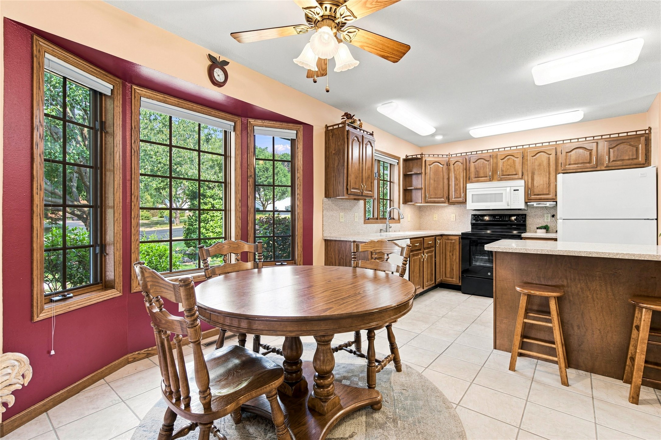 1119 Thompson Drive Property Photo 4