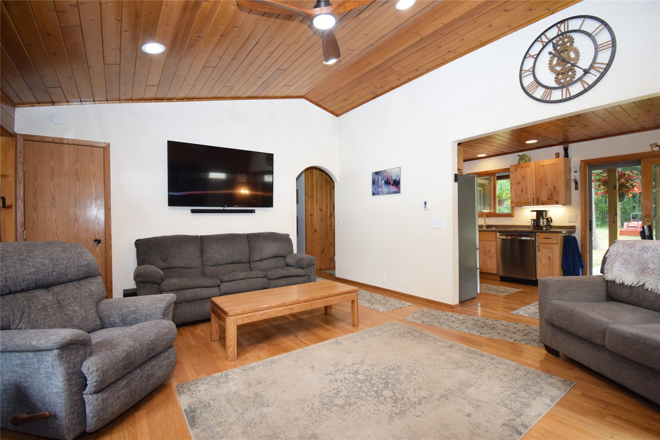 25707 Smith Road Property Photo 11