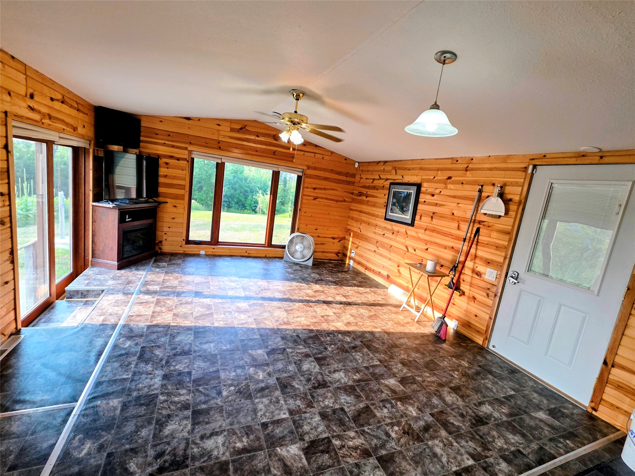 N 1335 Pine Grove Road Property Photo 15