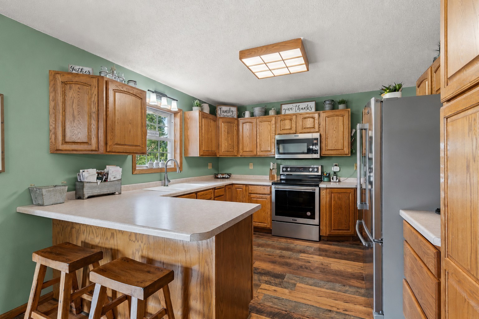 1064 10th Street Property Photo 3