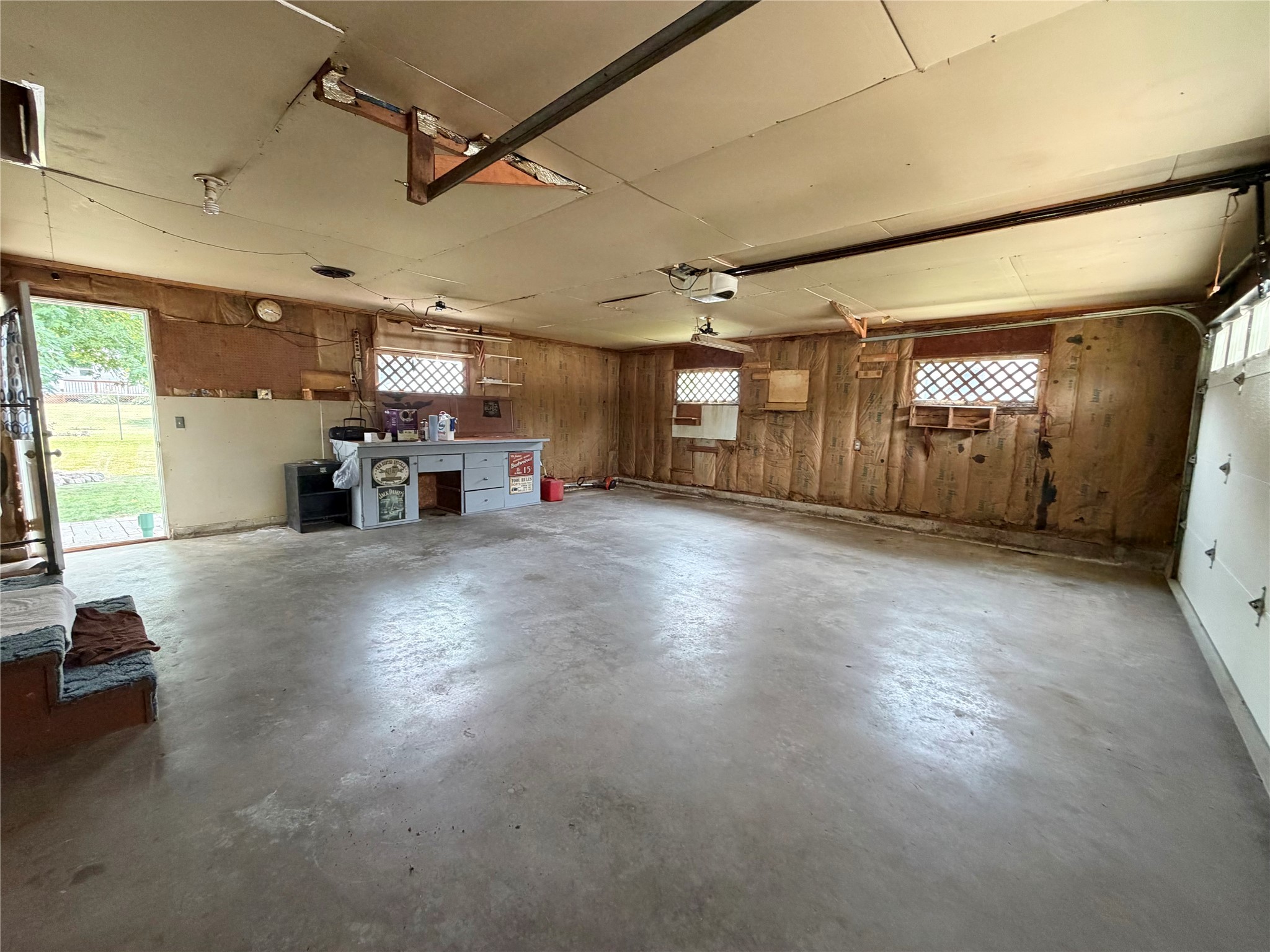305 W Elm Street Property Photo 29