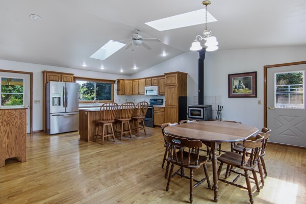 4110 / 4160 Folsom Street Property Photo 10