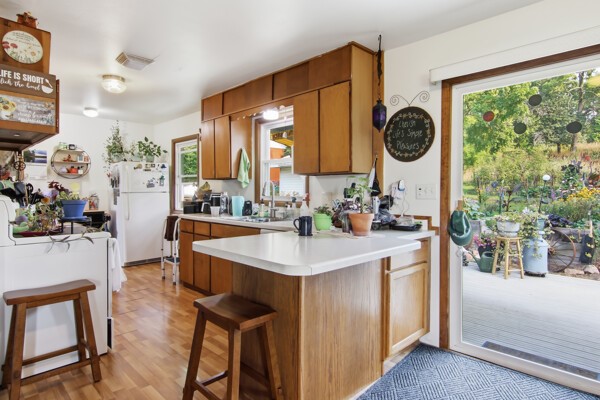 4110 / 4160 Folsom Street Property Photo 44