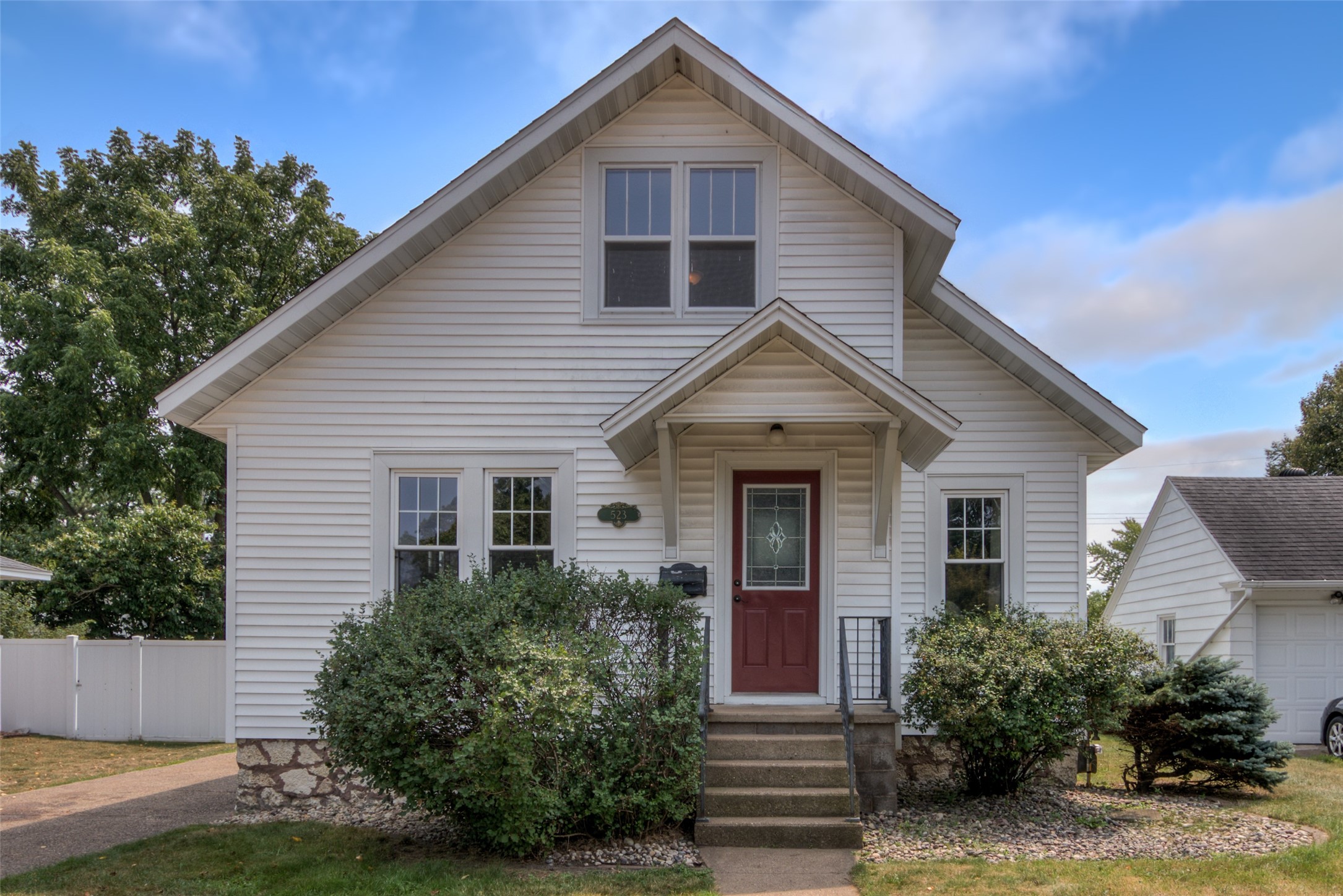 523 W Elm Street Property Photo 1