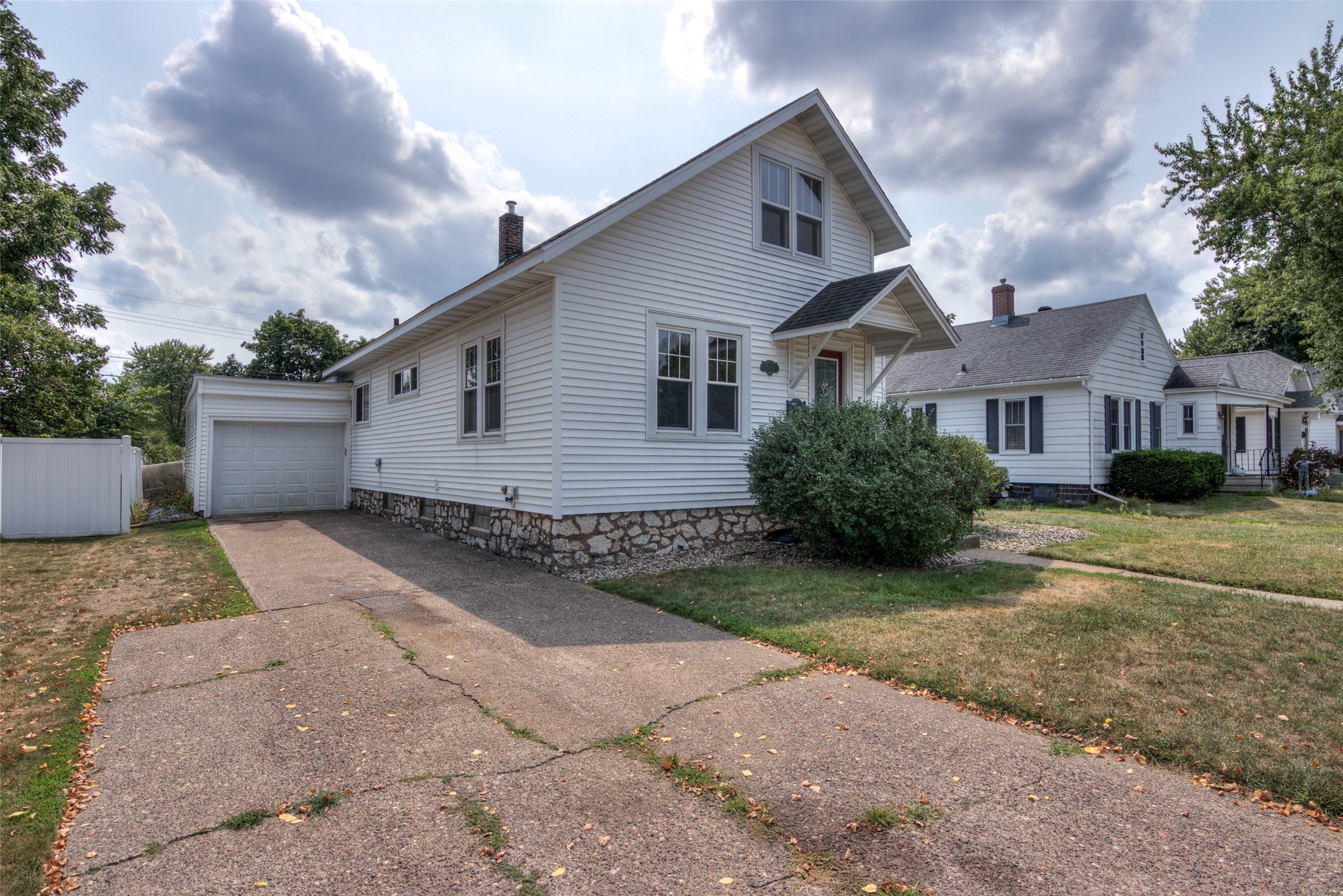 523 W Elm Street Property Photo 27