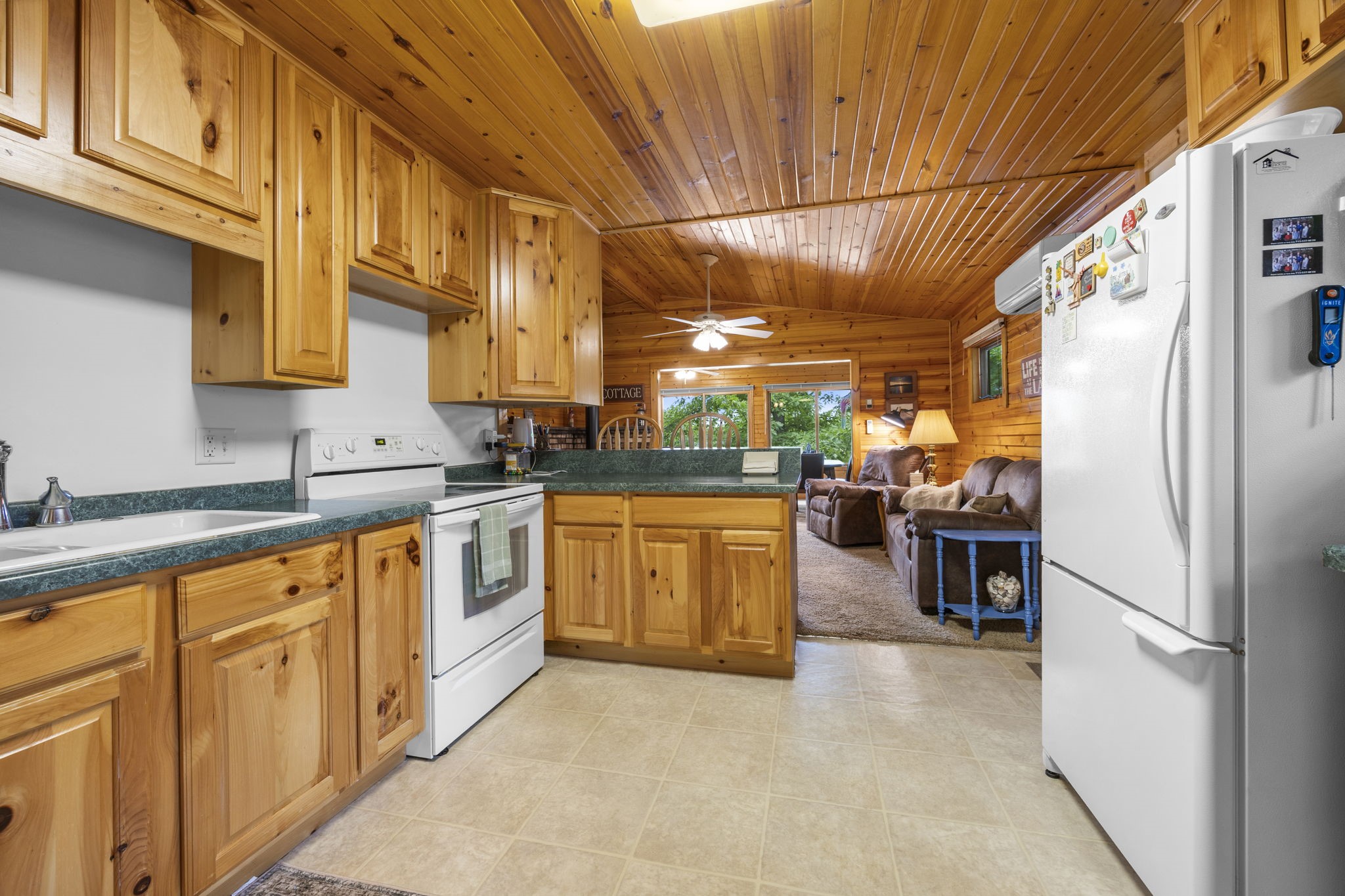 69 16 5/8 Avenue A Property Photo 14