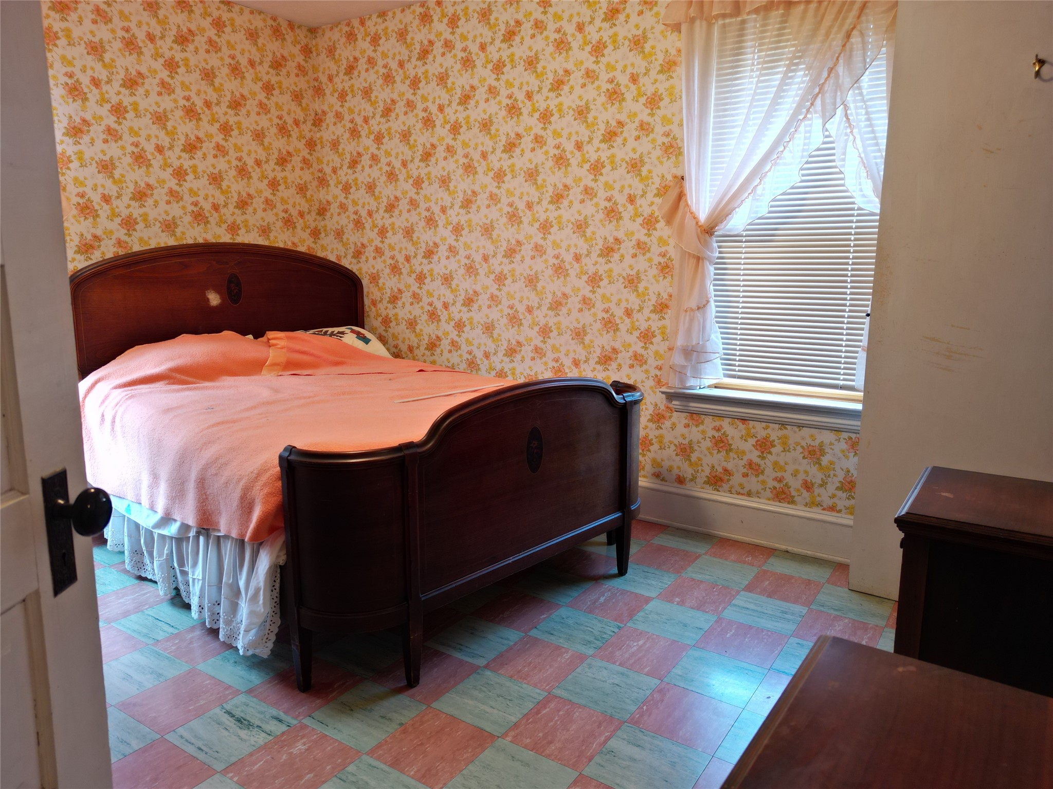 418 Worden Avenue E Property Photo 16