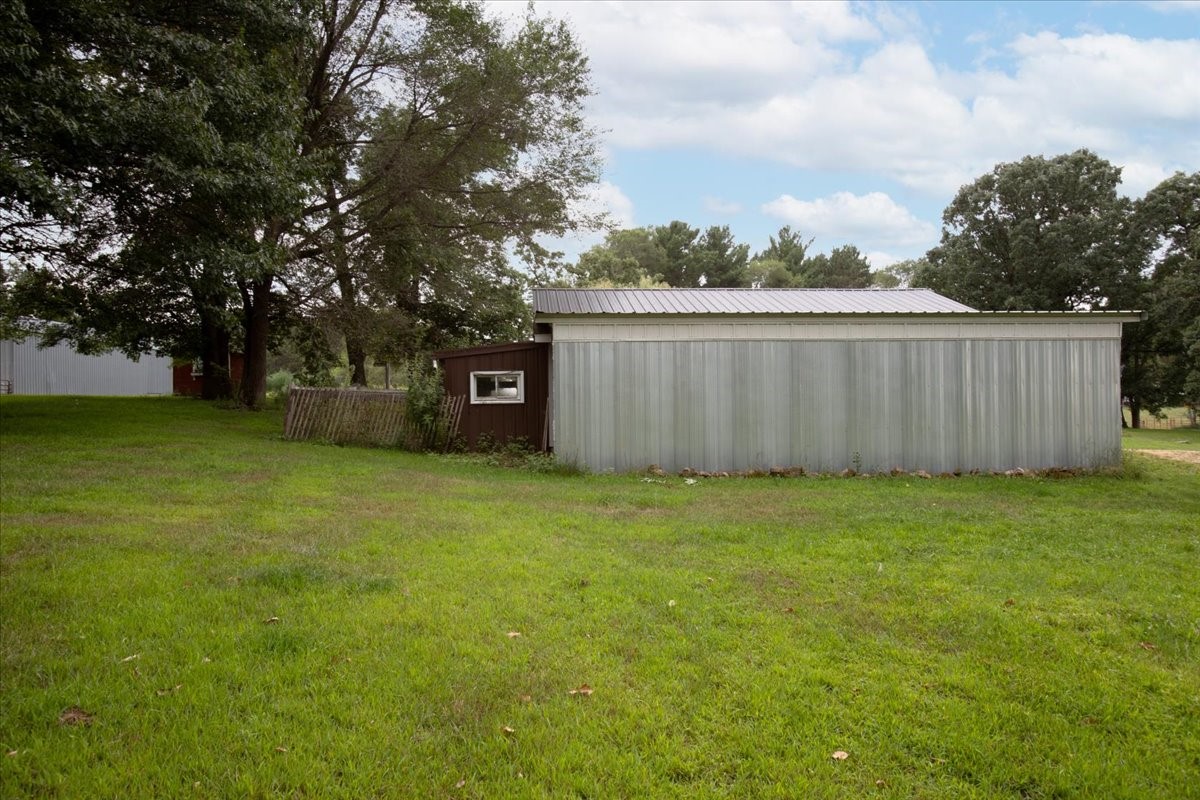 N9912 330th Street Property Photo 42