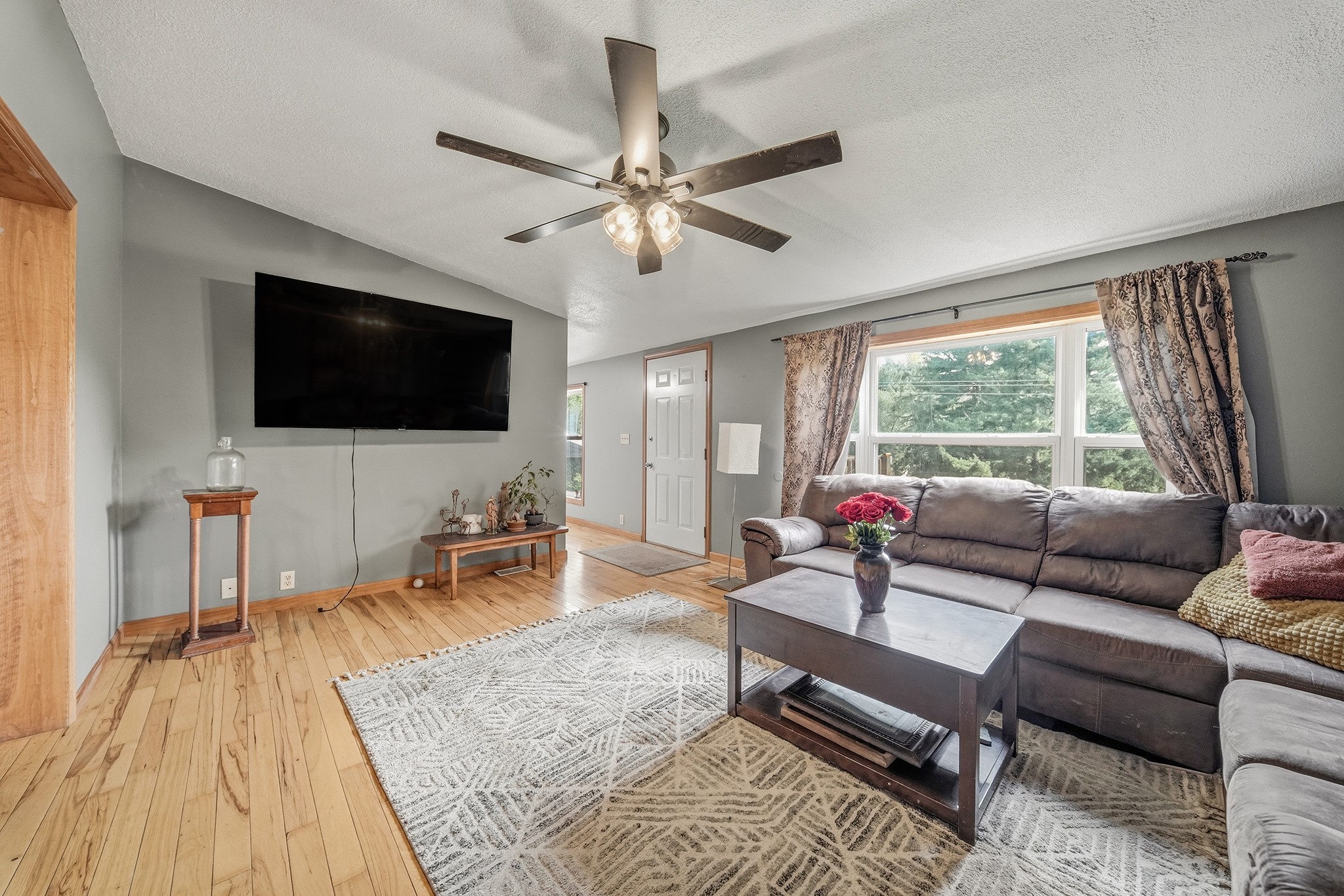 1318 S Gooder Avenue Property Photo 12