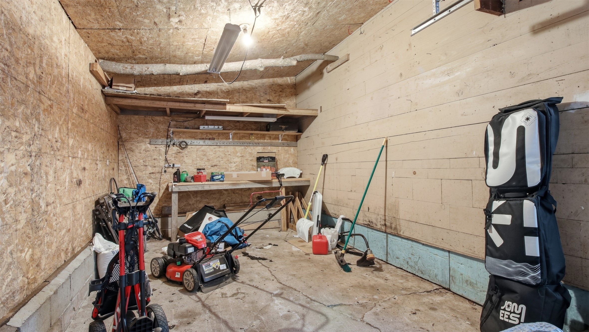 107 Blaine Avenue S Property Photo 25