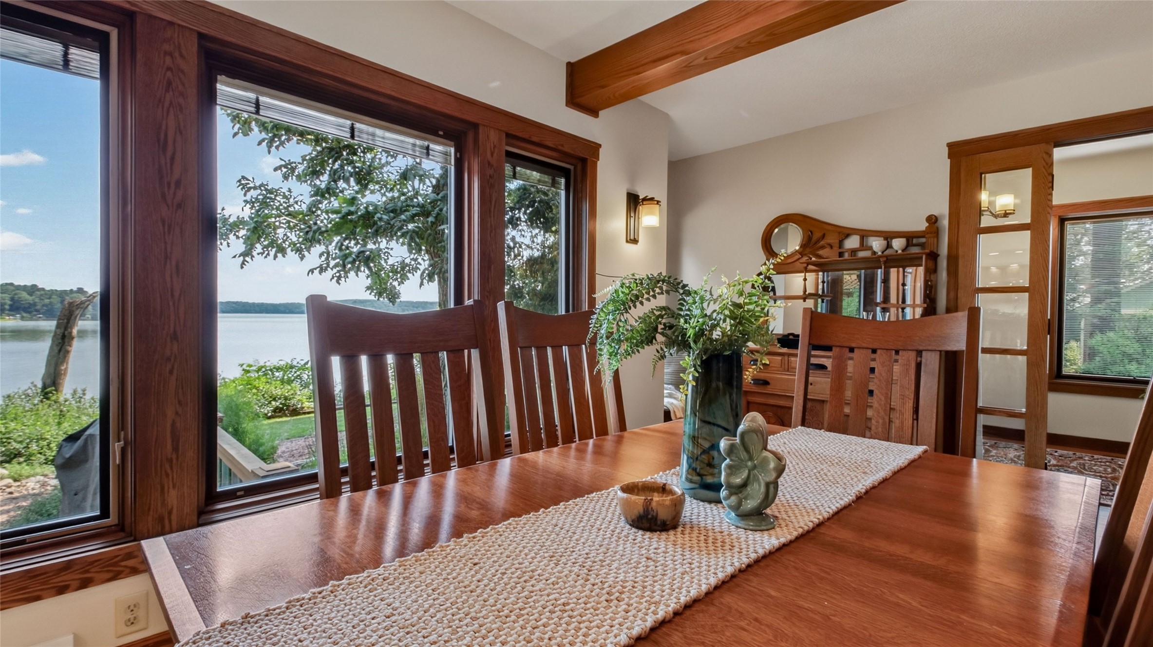 4669 North Shore Drive Property Photo 5