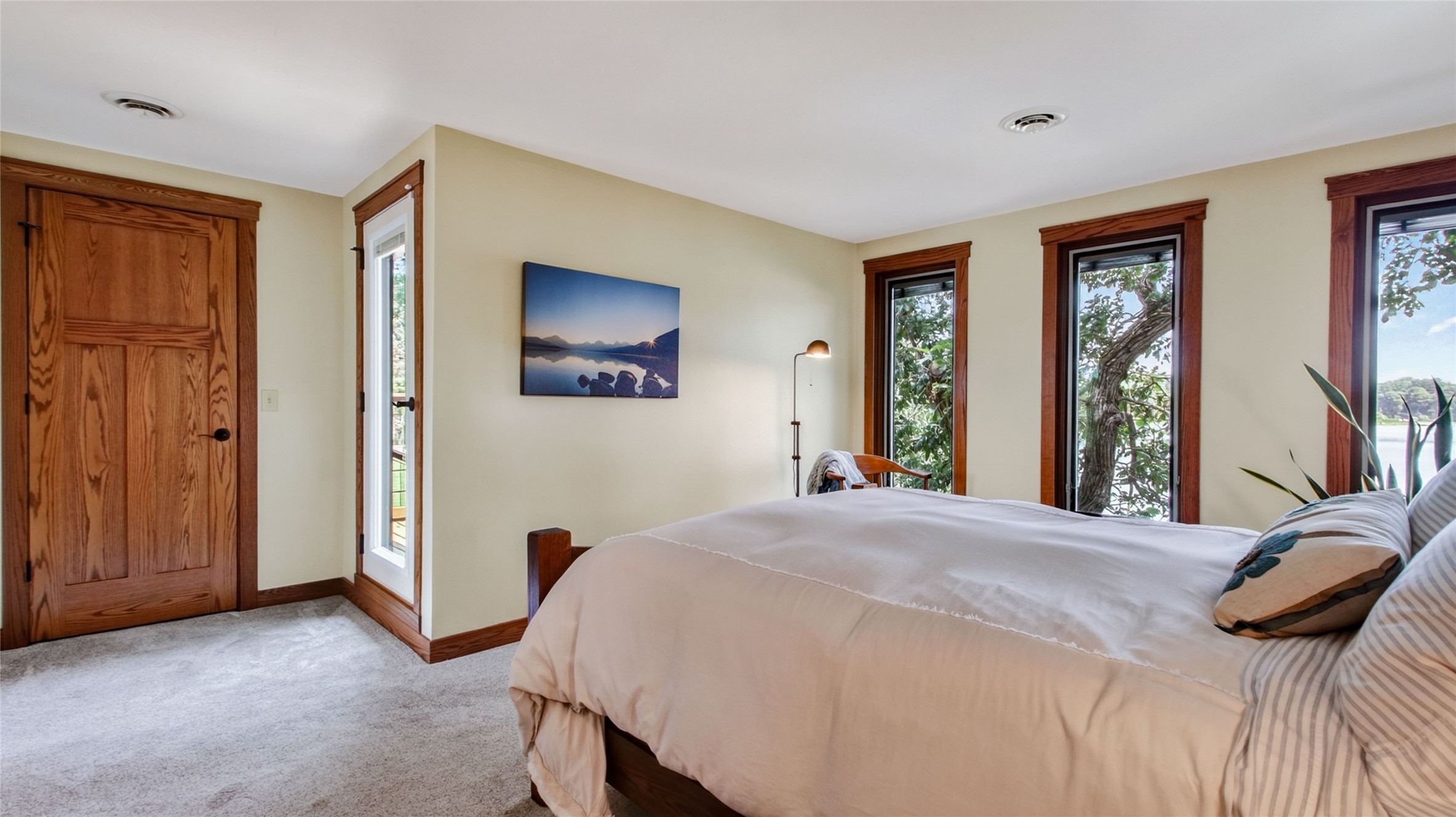 4669 North Shore Drive Property Photo 24