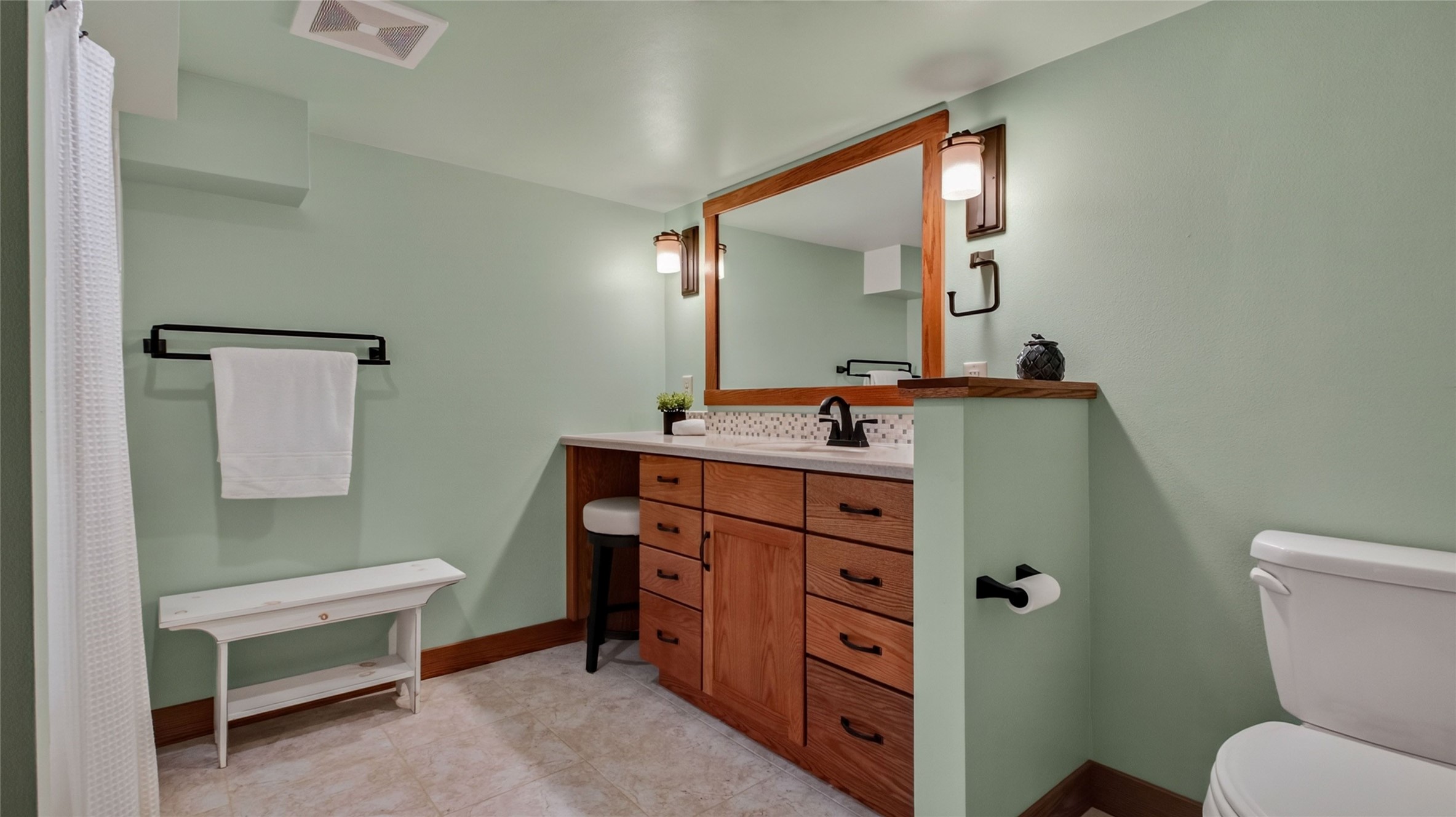 4669 North Shore Drive Property Photo 34