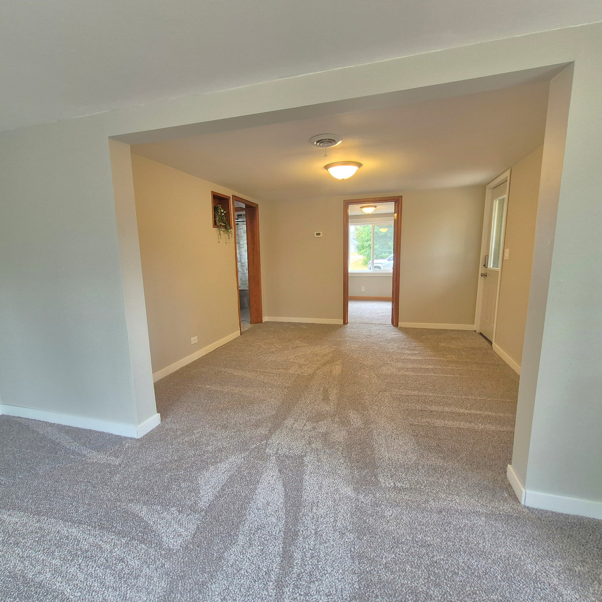 11011n Airport Road Property Photo 11
