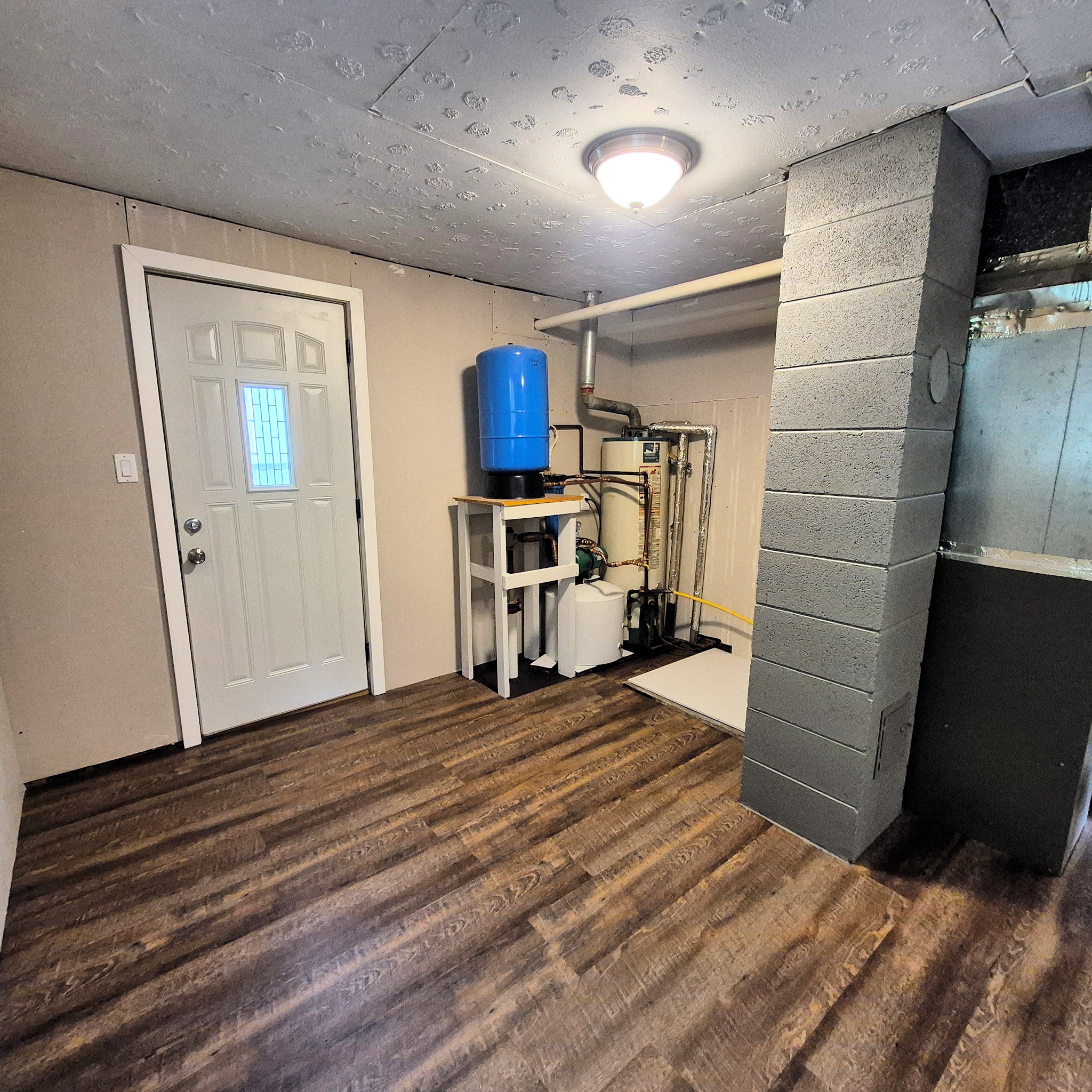 11011n Airport Road Property Photo 28