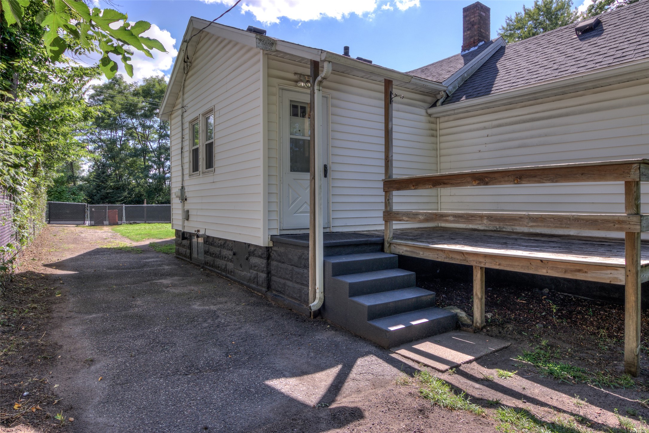 1022 E Madison Street Property Photo 20