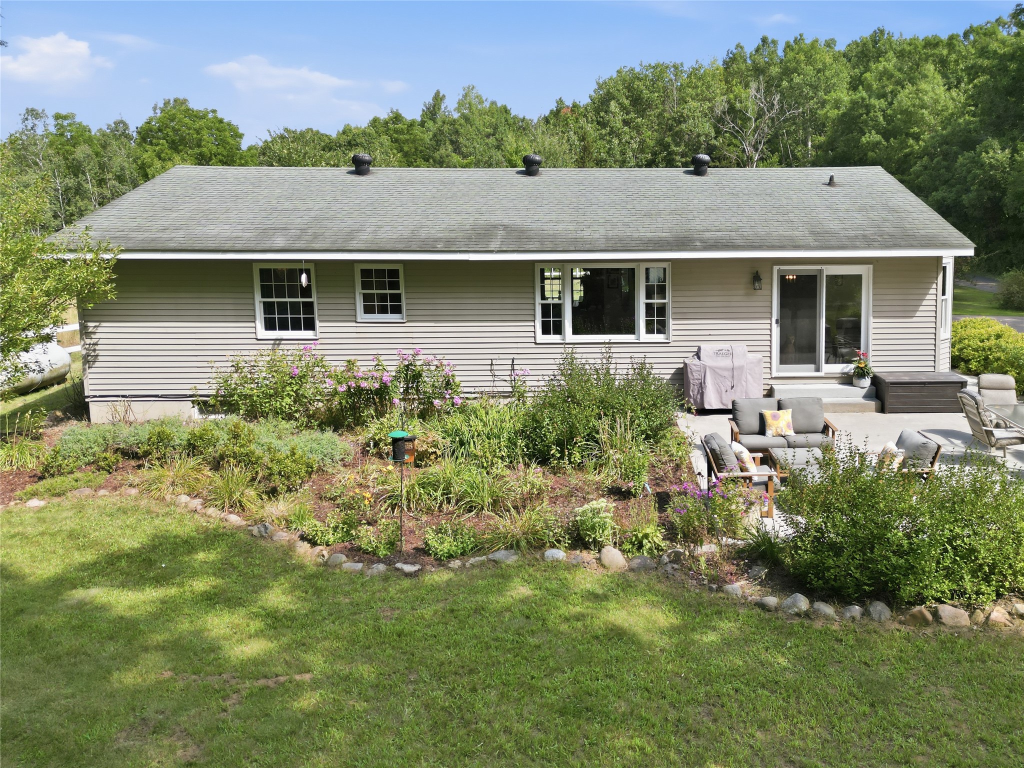 4535 W Hemlock Road Property Photo 4