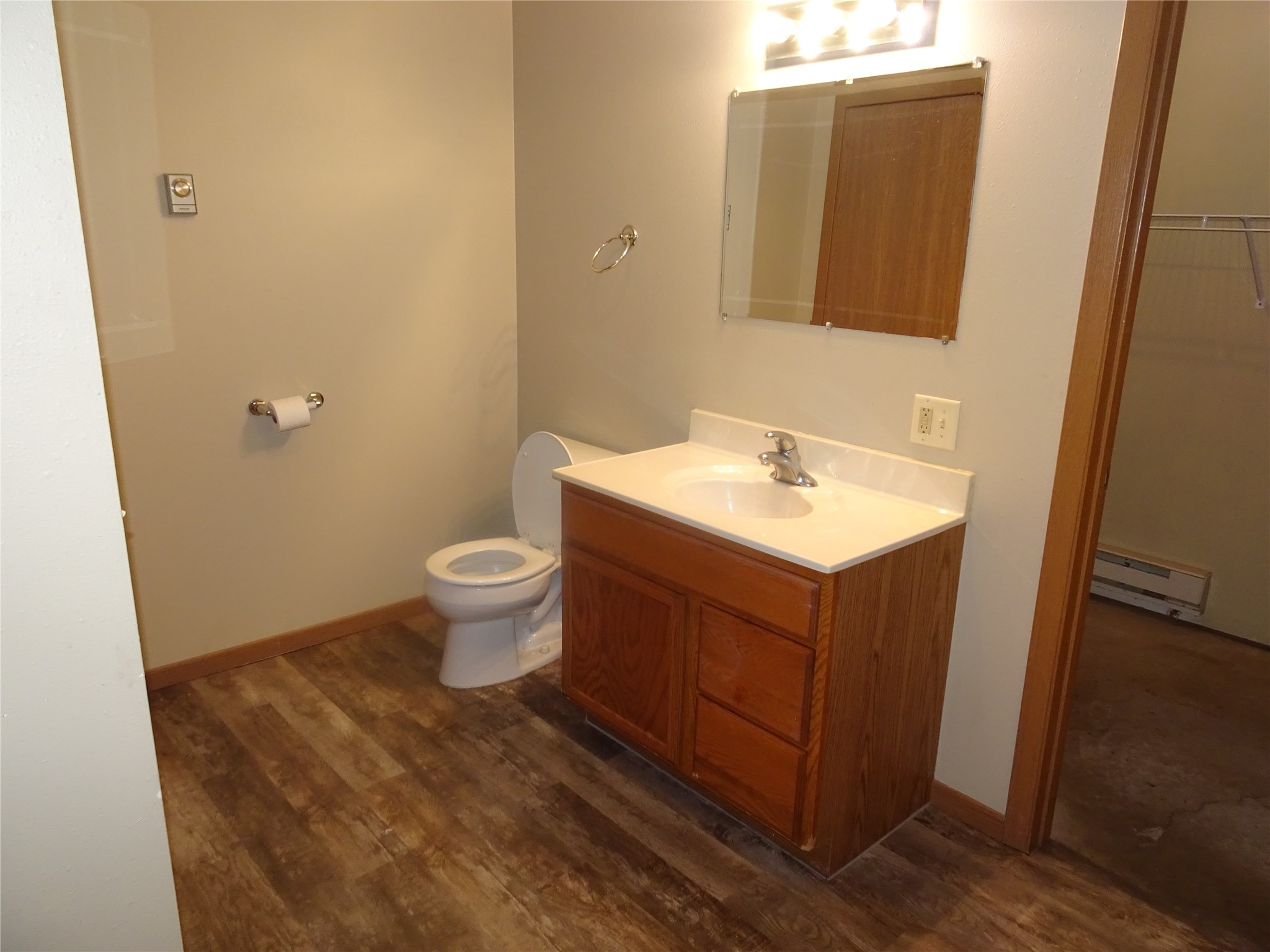 607 Washington Street Property Photo 10