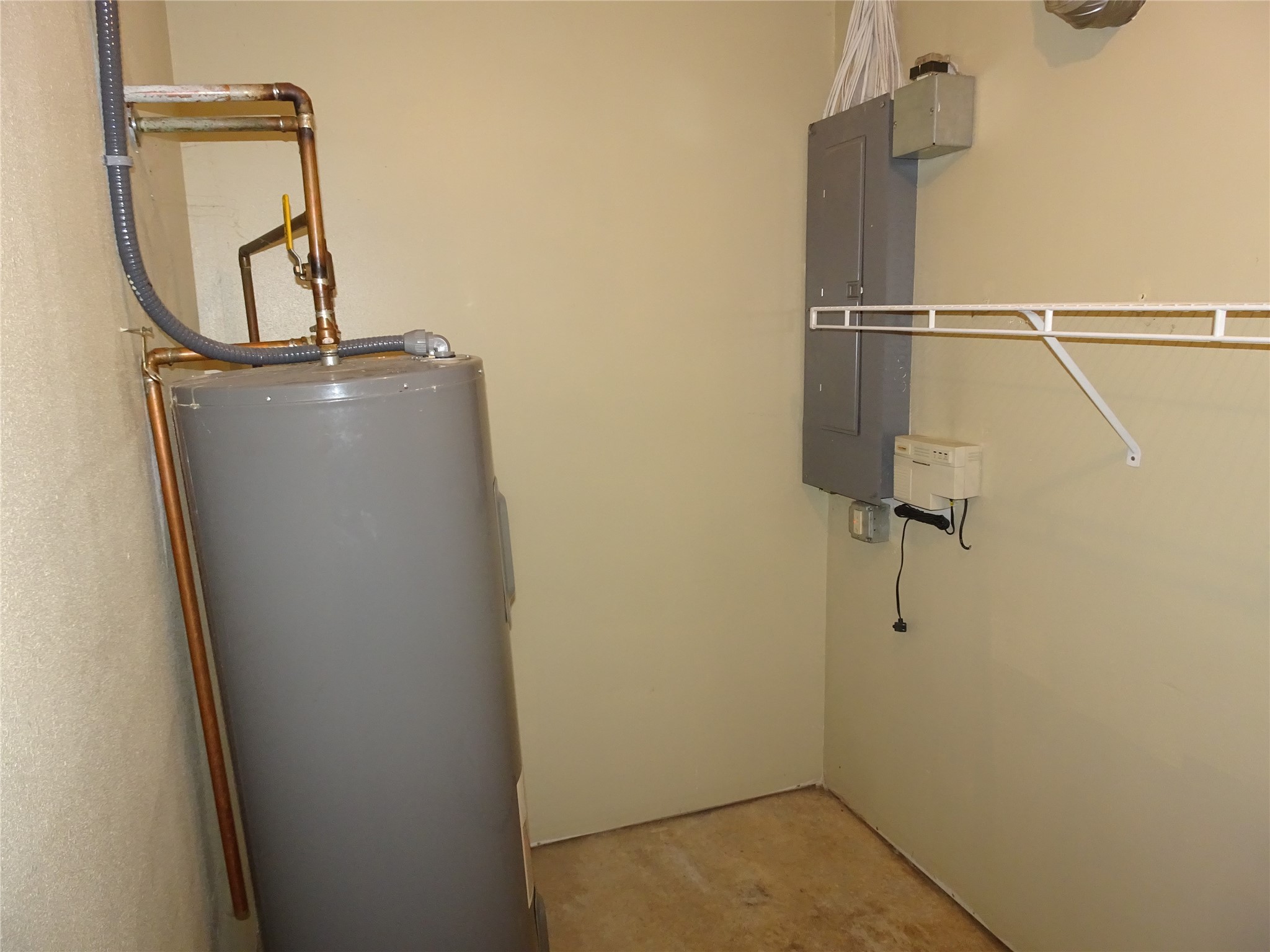 607 Washington Street Property Photo 11