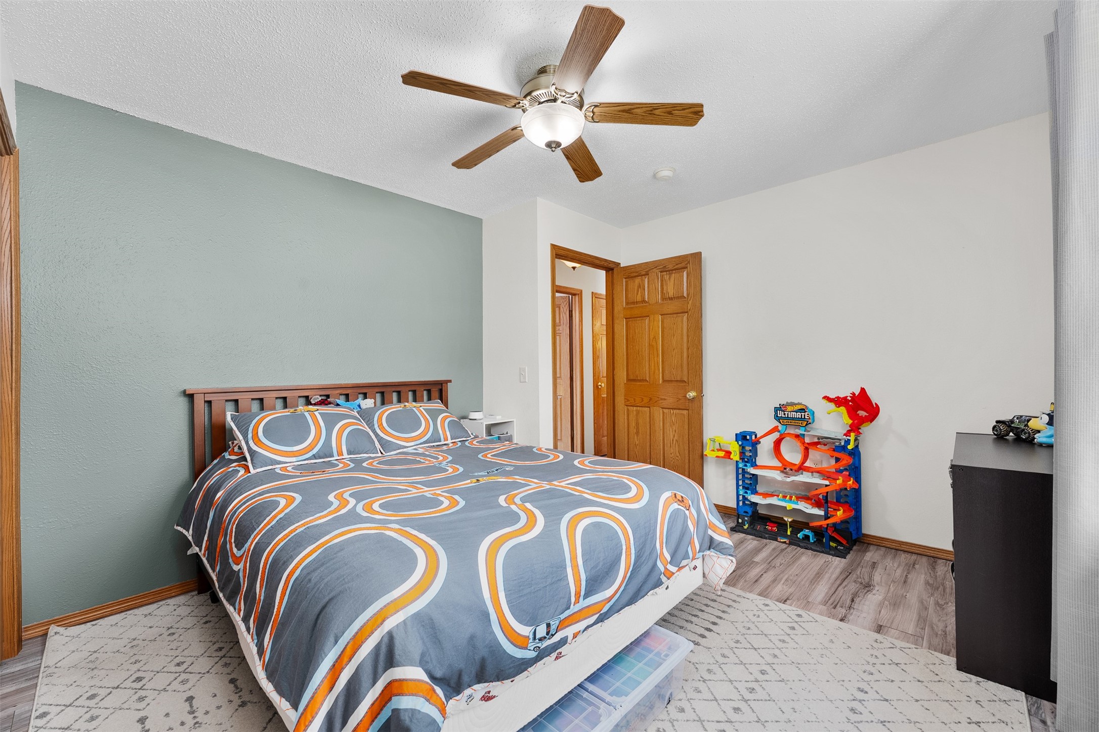 4833 147th Street Property Photo 19