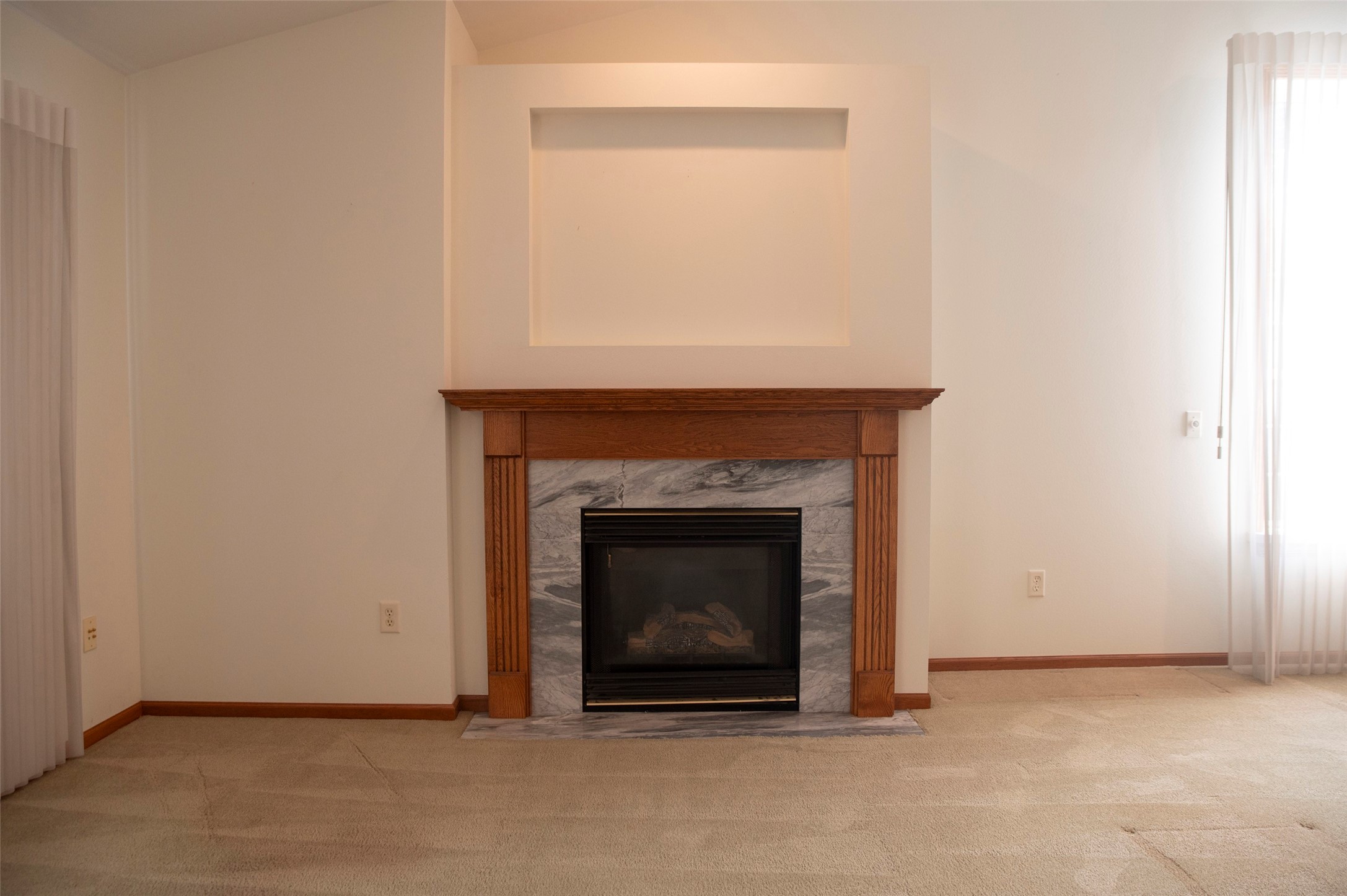 4433 E Hamilton Avenue 23 Property Photo 12