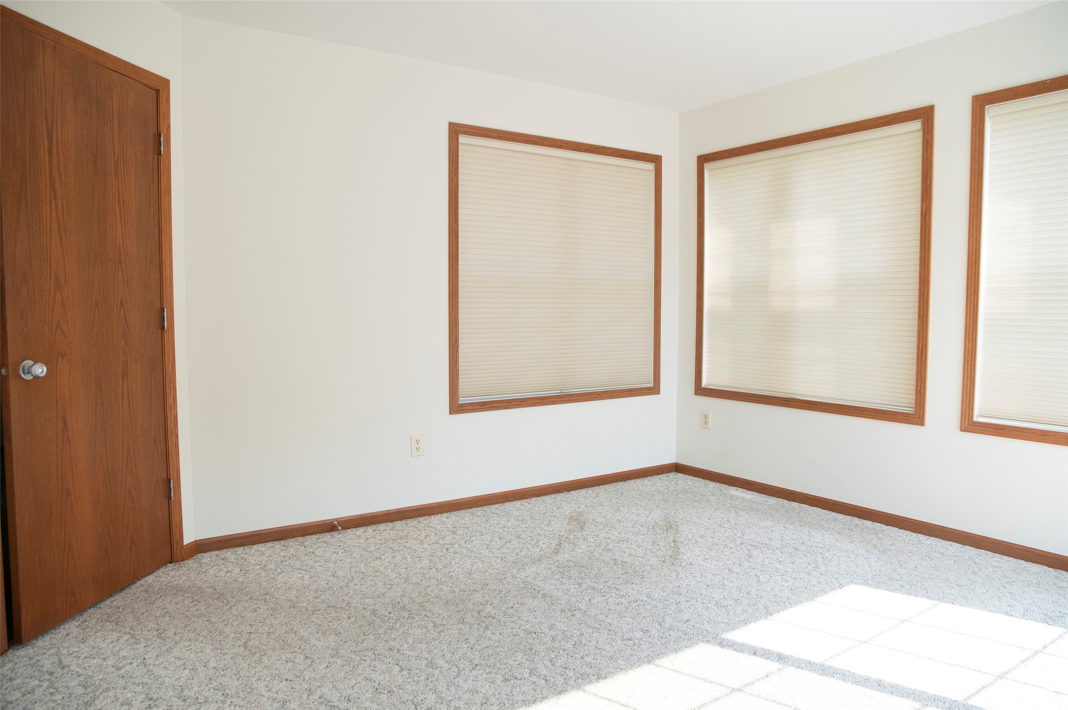 4433 E Hamilton Avenue 23 Property Photo 14