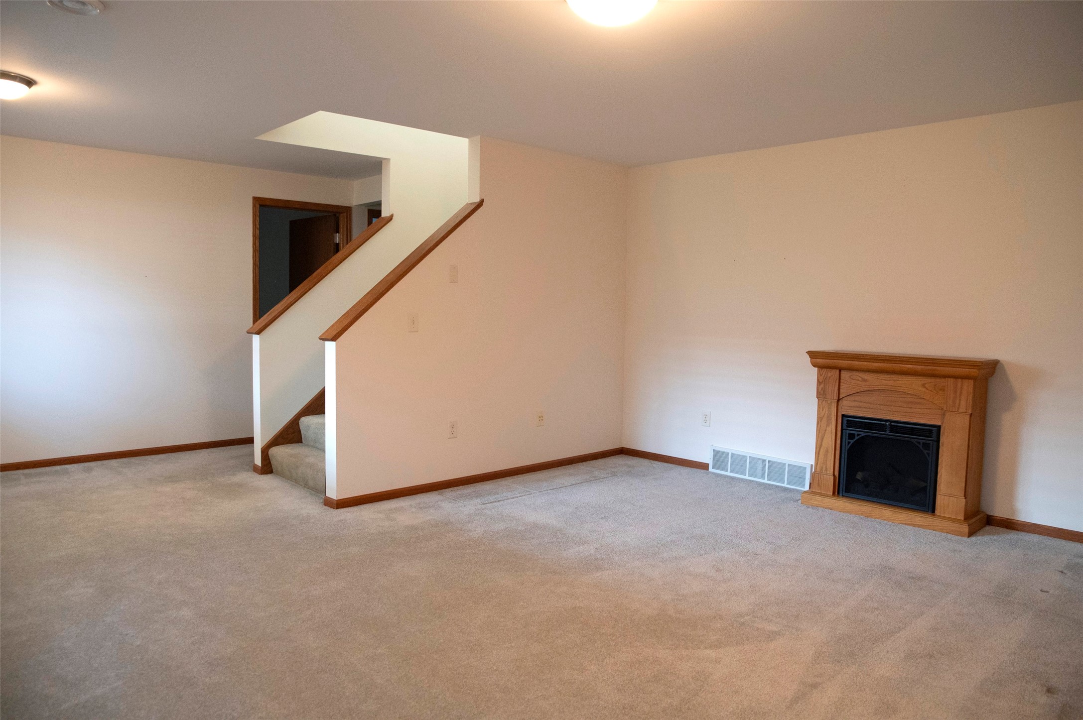 4433 E Hamilton Avenue 23 Property Photo 22